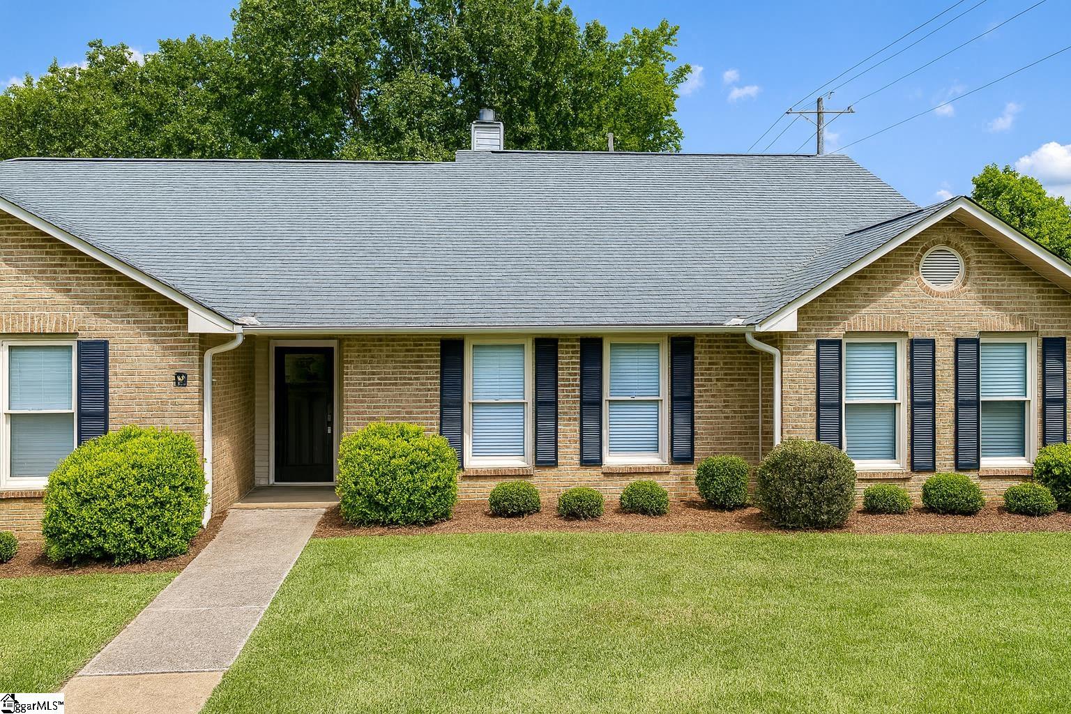 102 Heritage West Court