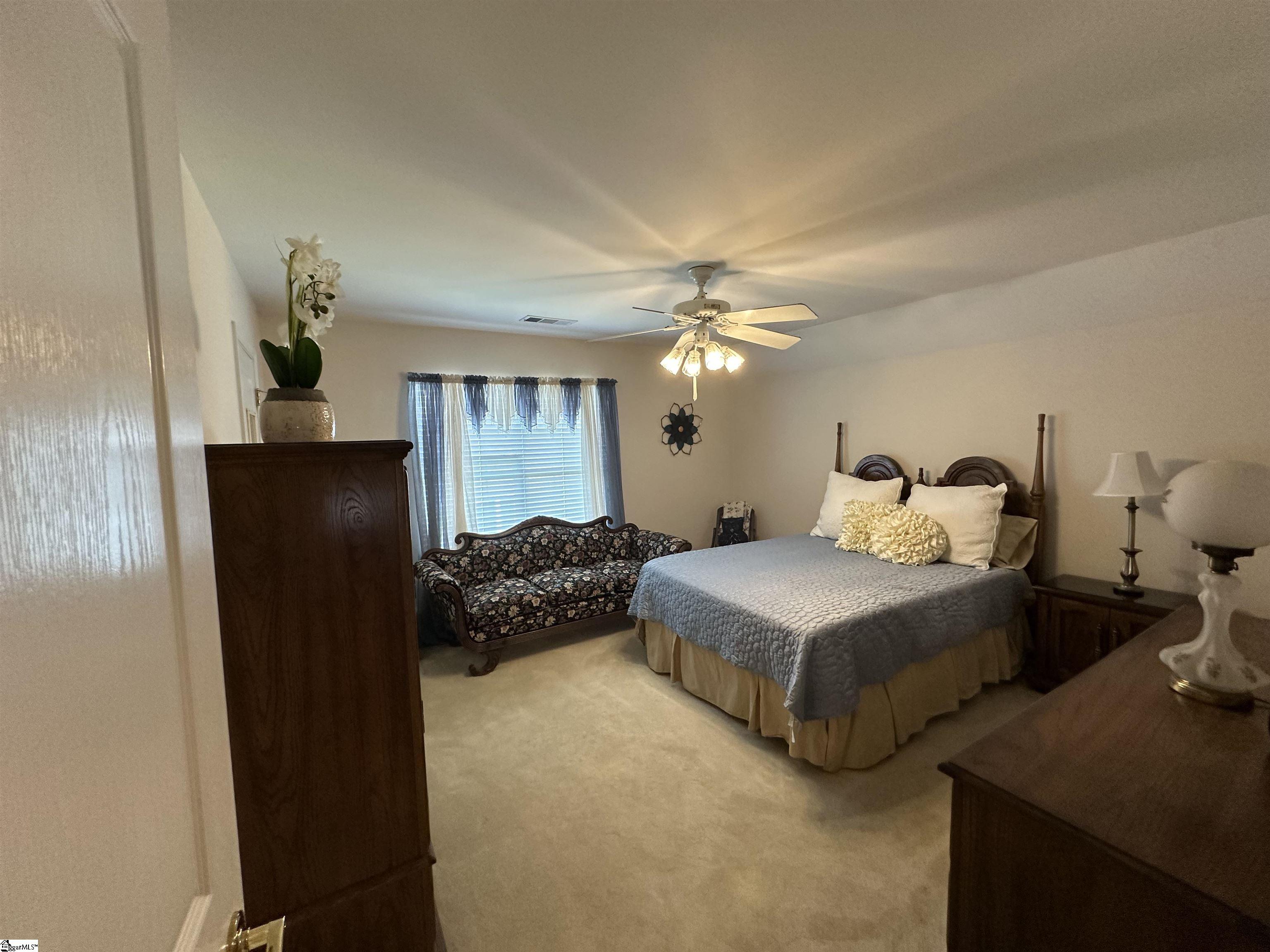 112 Saint James Place Drive
