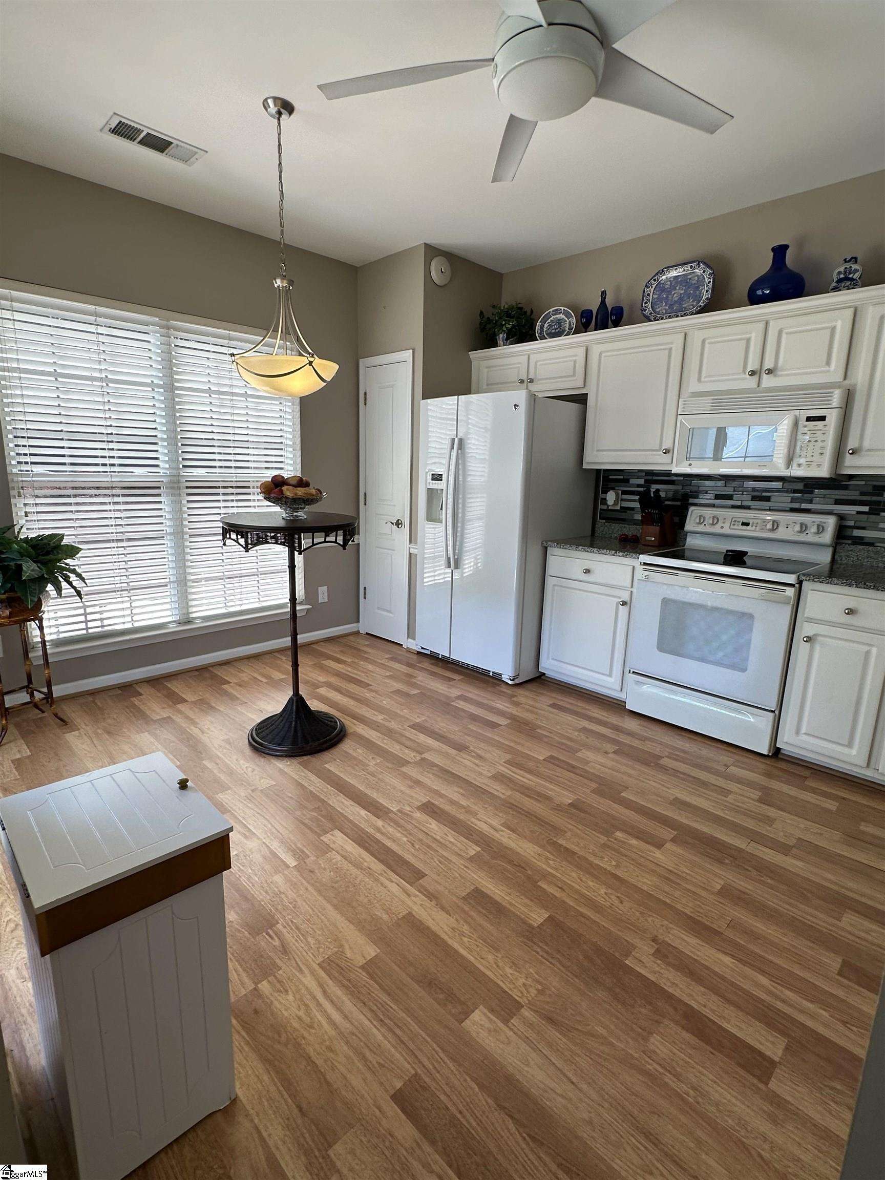112 Saint James Place Drive