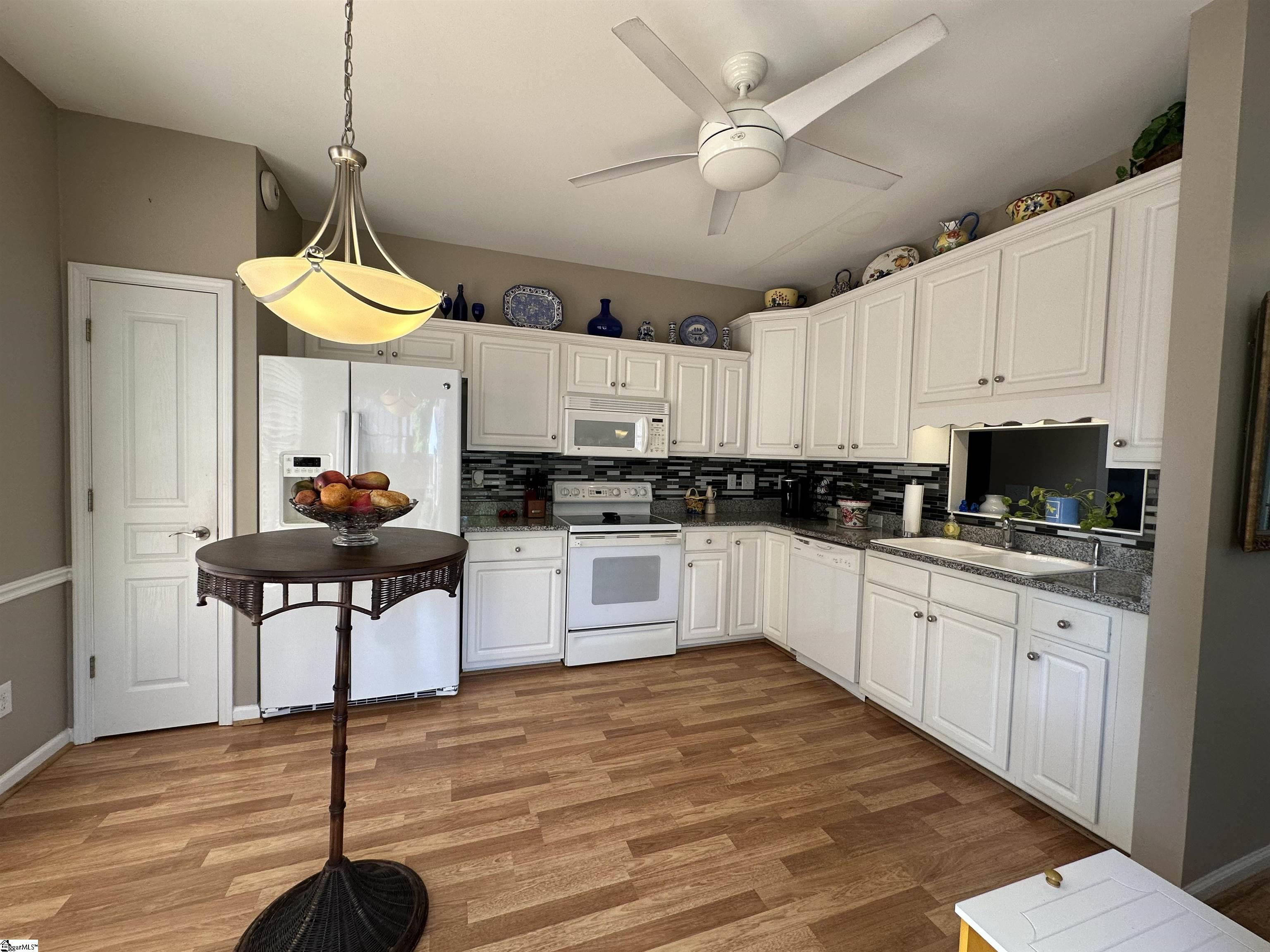 112 Saint James Place Drive
