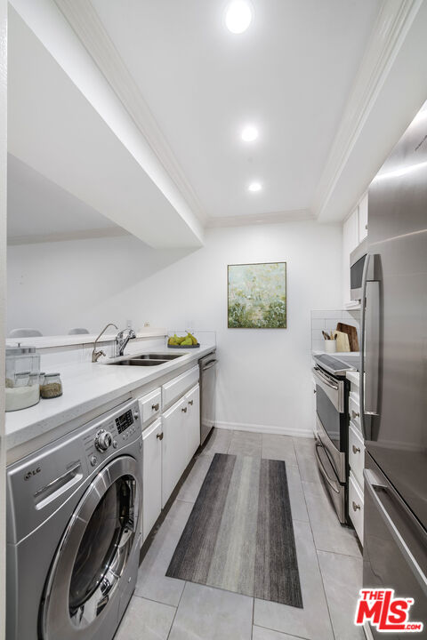 750 N Kings Rd Unit: 115