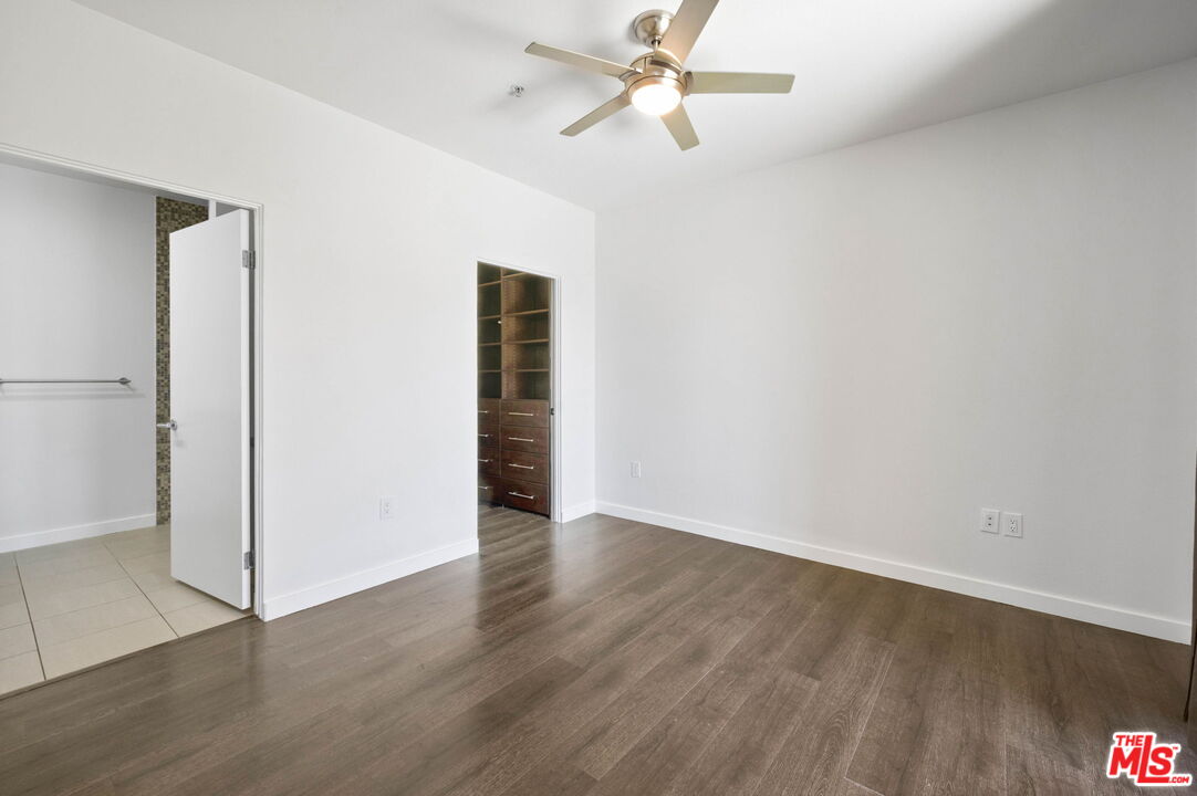 910 E Palm Canyon Dr Unit: 205