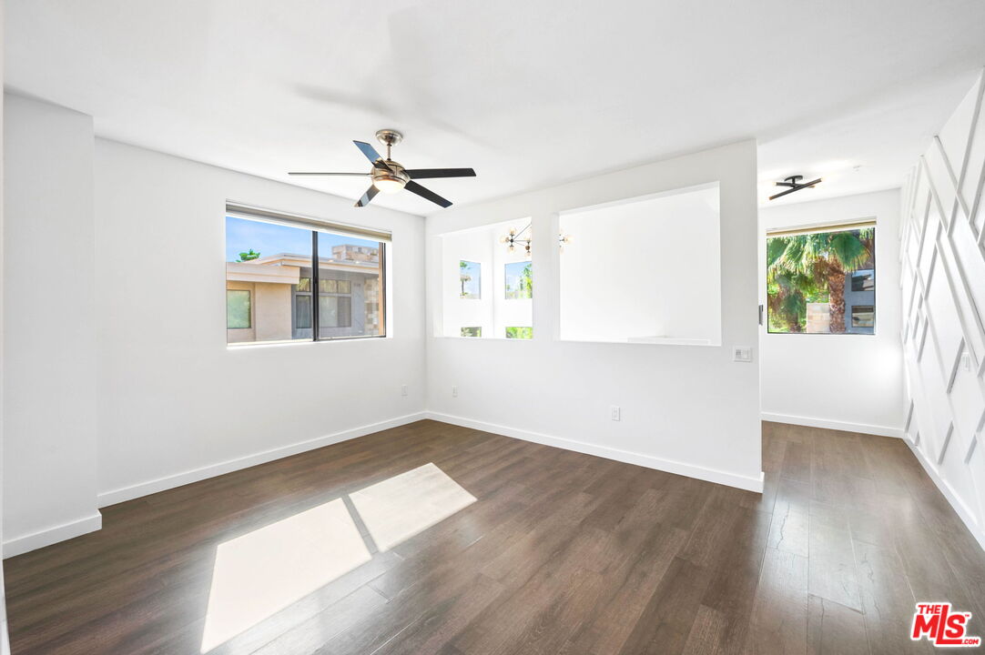 910 E Palm Canyon Dr Unit: 205