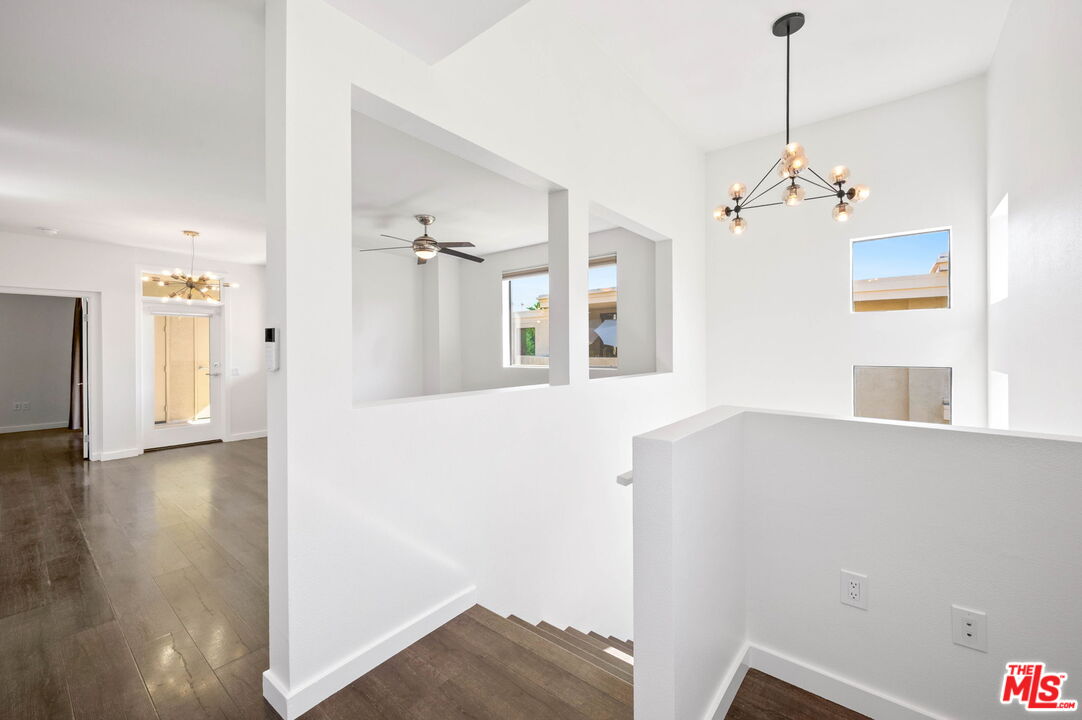 910 E Palm Canyon Dr Unit: 205