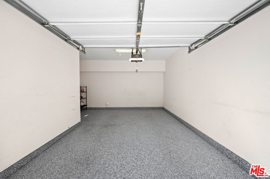 910 E Palm Canyon Dr Unit: 205