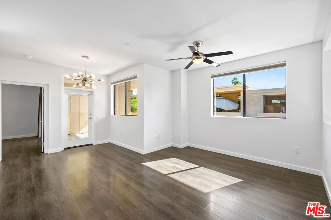 910 E Palm Canyon Dr Unit: 205