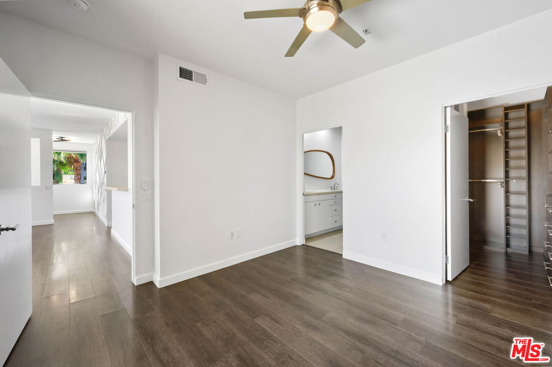 910 E Palm Canyon Dr Unit: 205