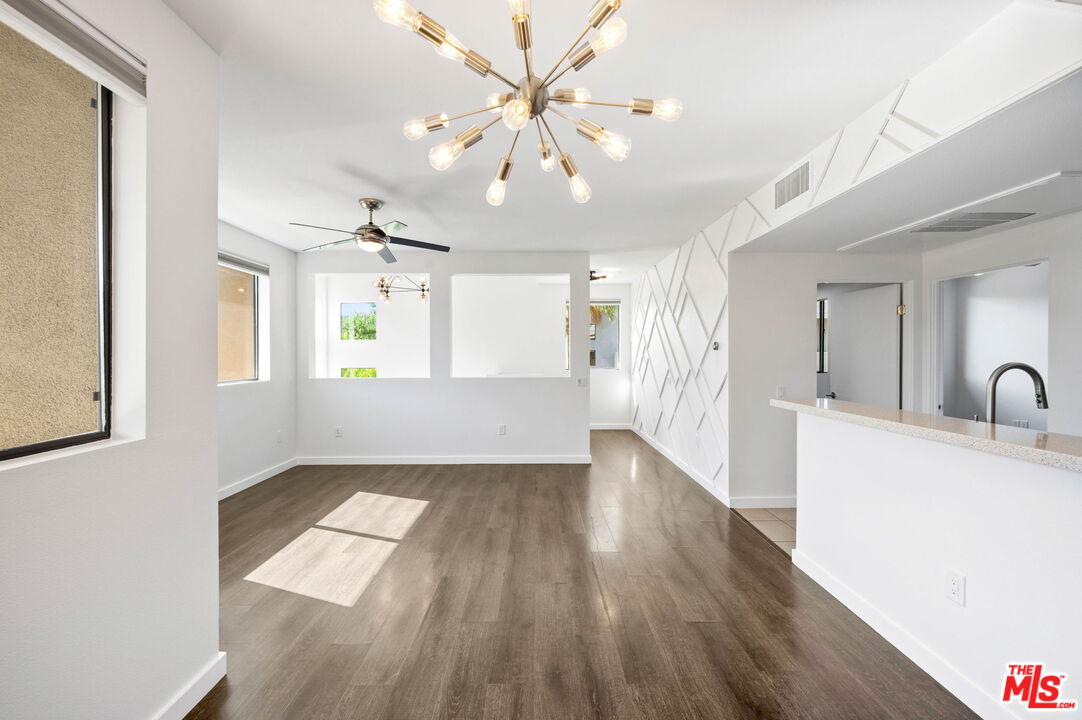 910 E Palm Canyon Dr Unit: 205