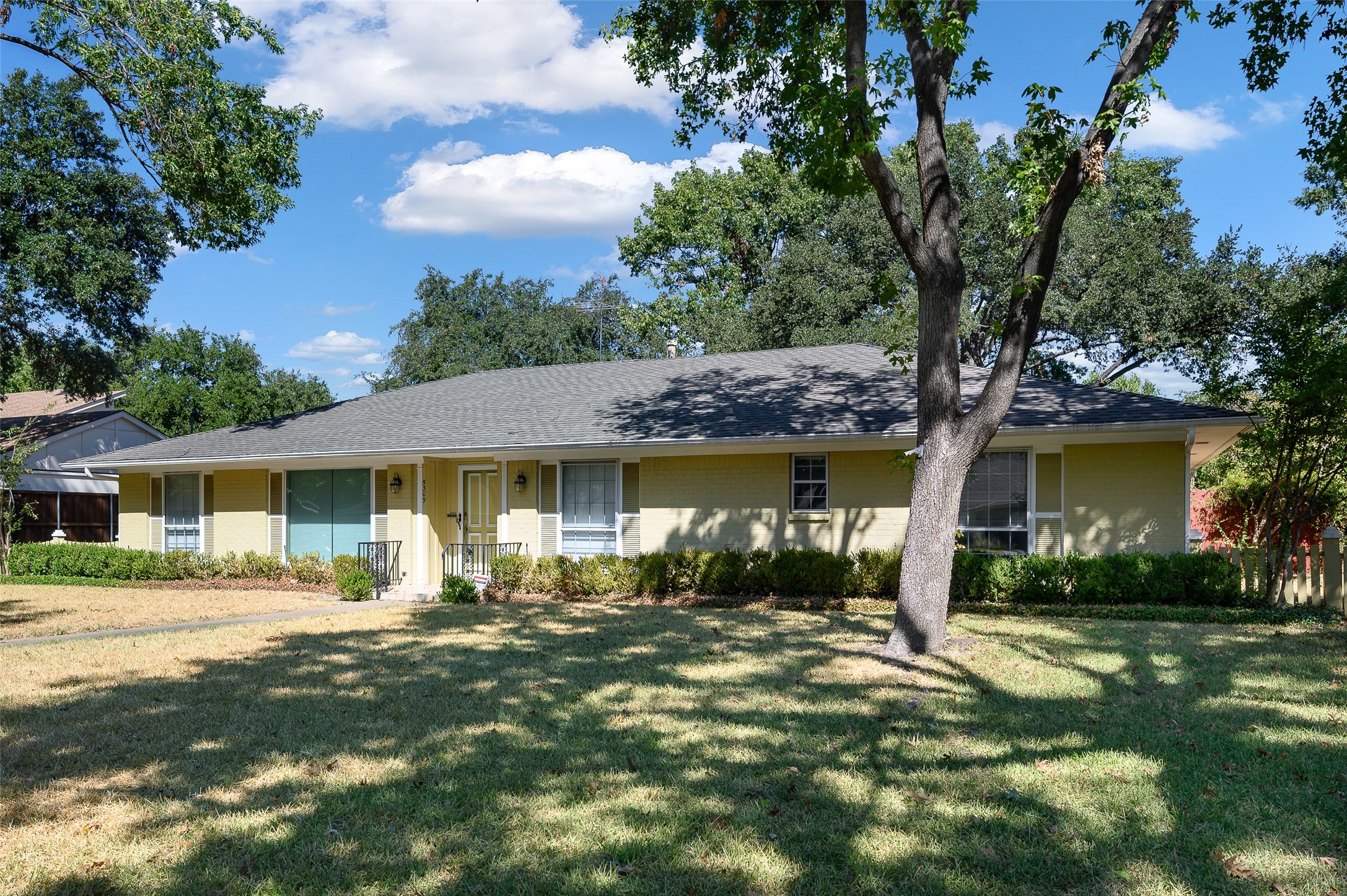 5309 Northmoor