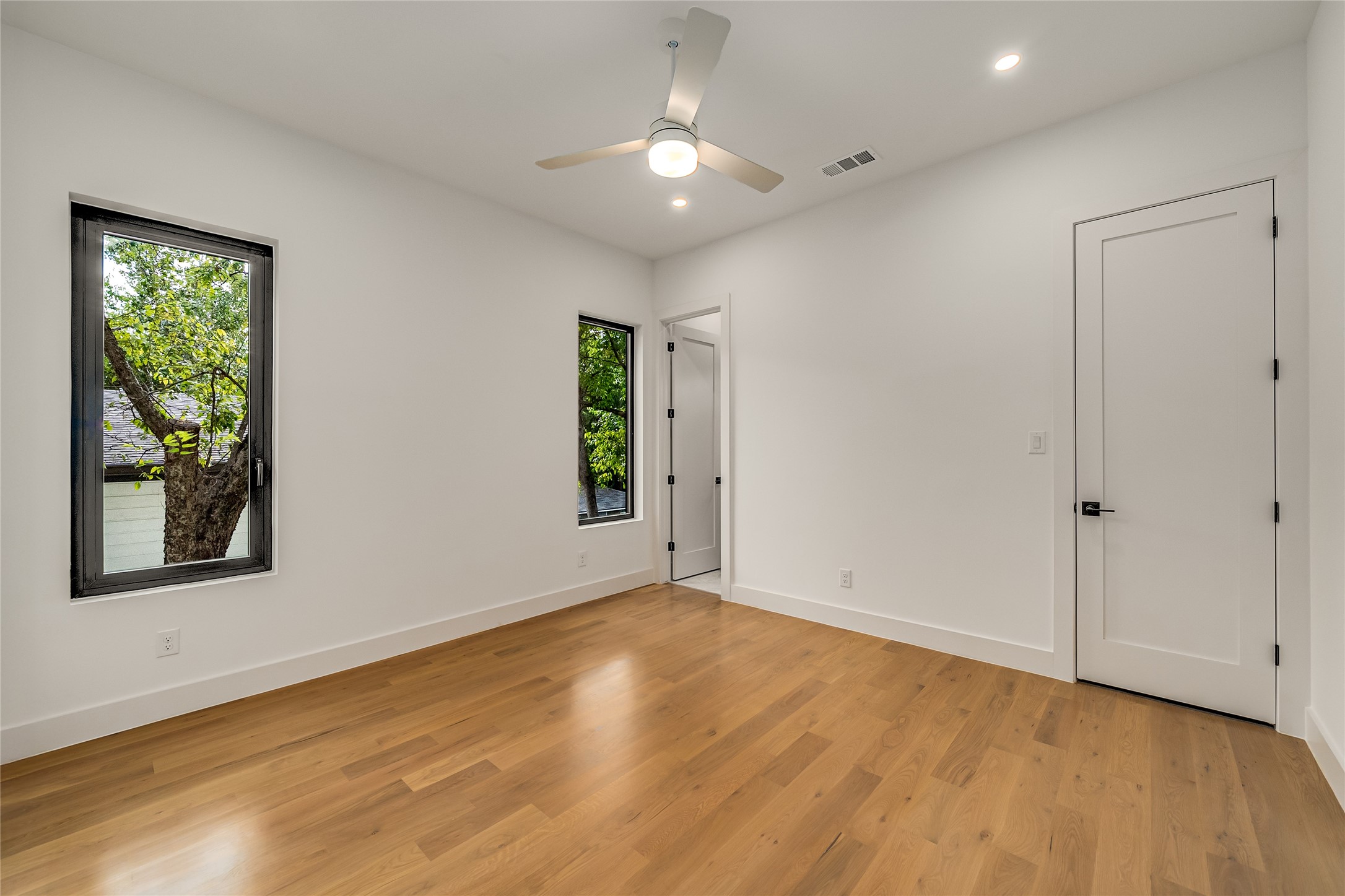 8815 San Leandro Drive