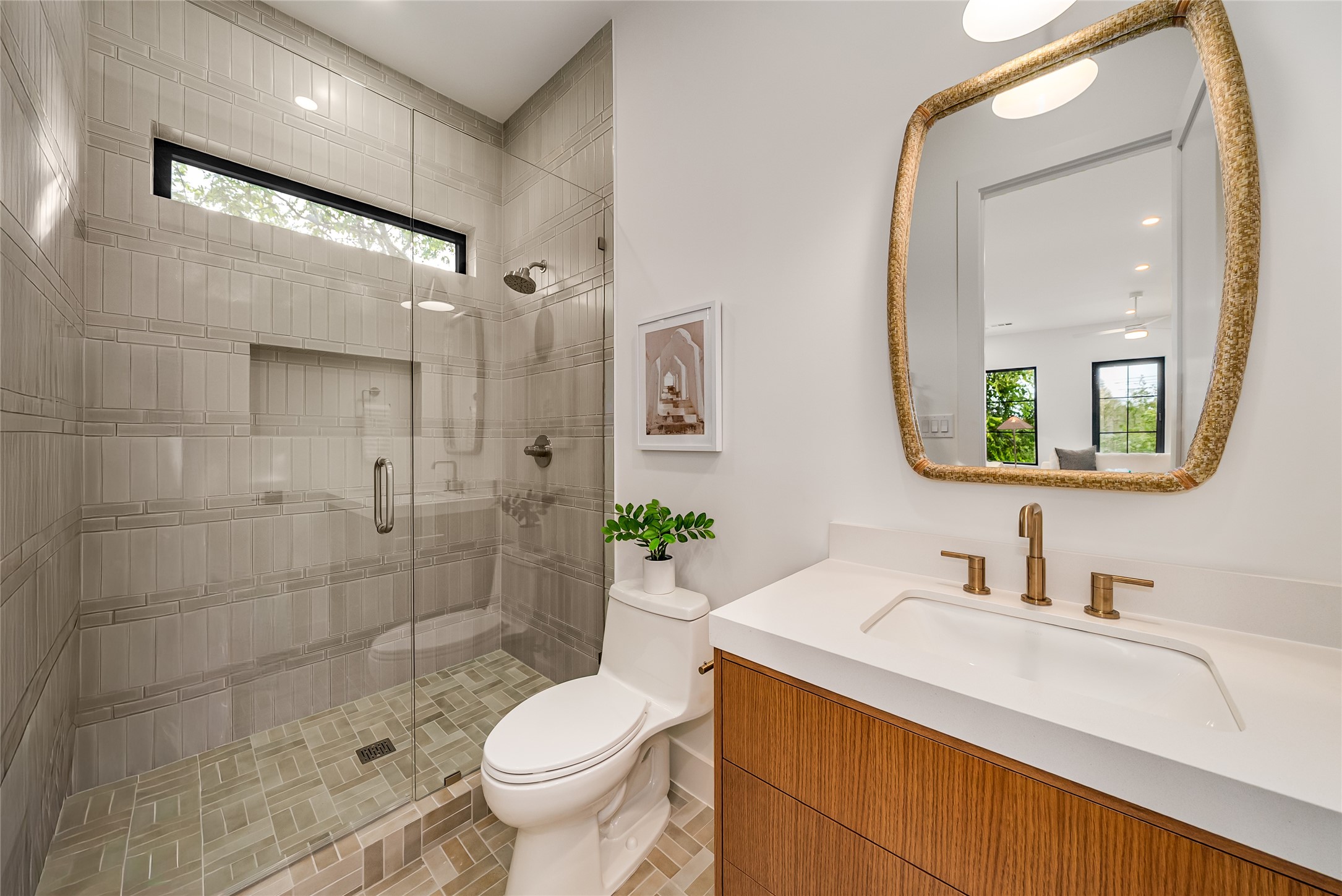 8815 San Leandro Drive