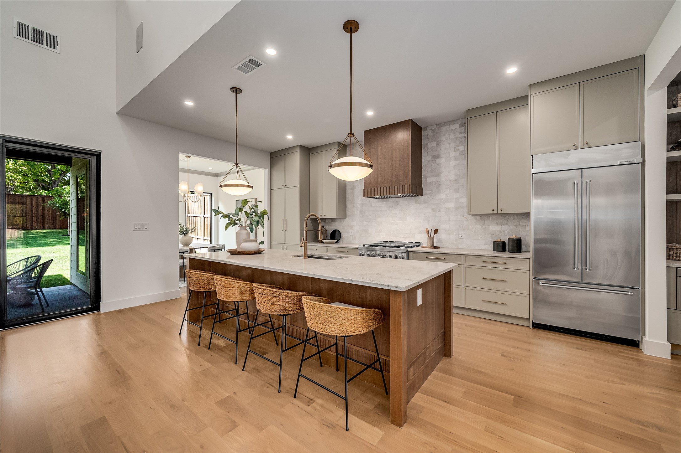 8815 San Leandro Drive