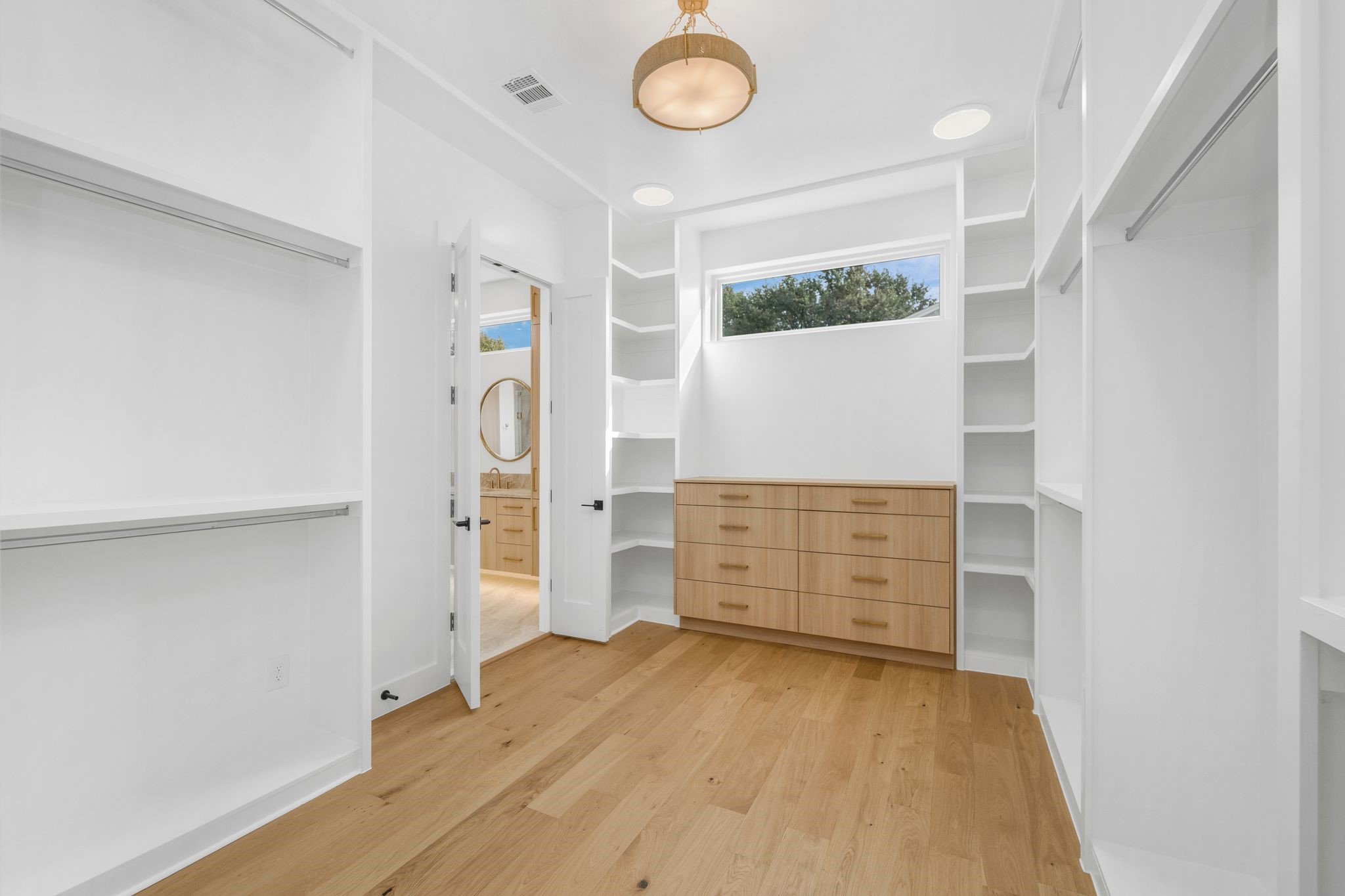 3739 Royal Lane