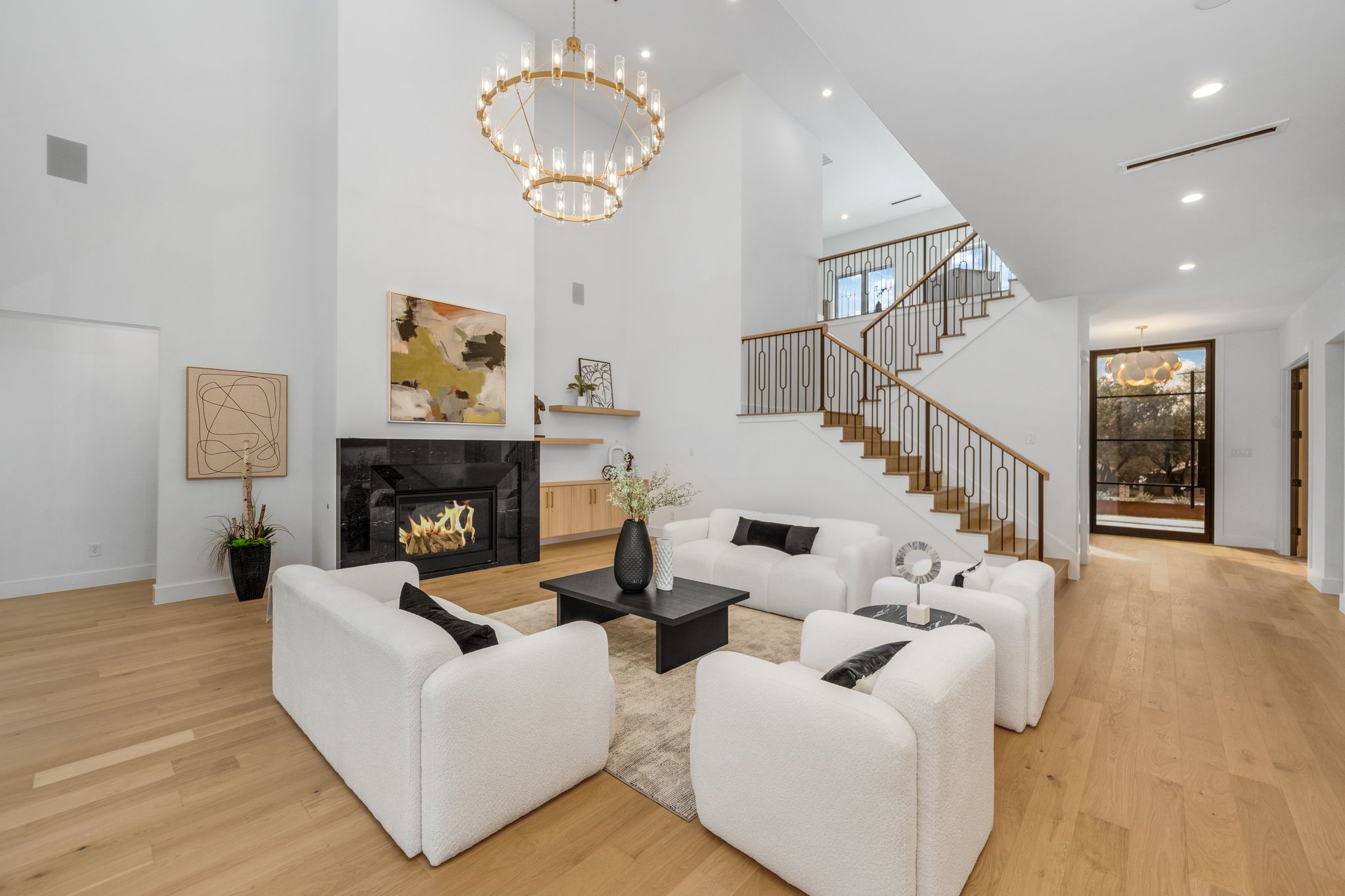 3739 Royal Lane