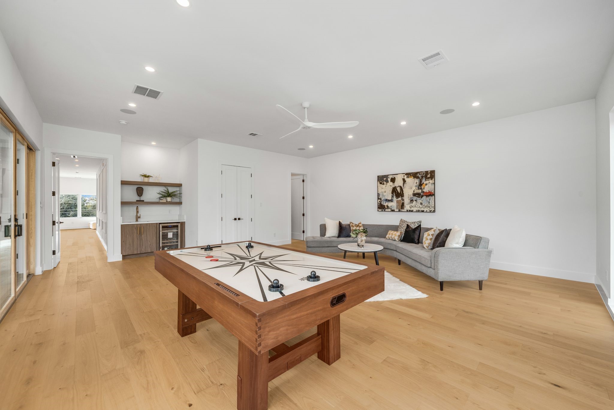 3739 Royal Lane