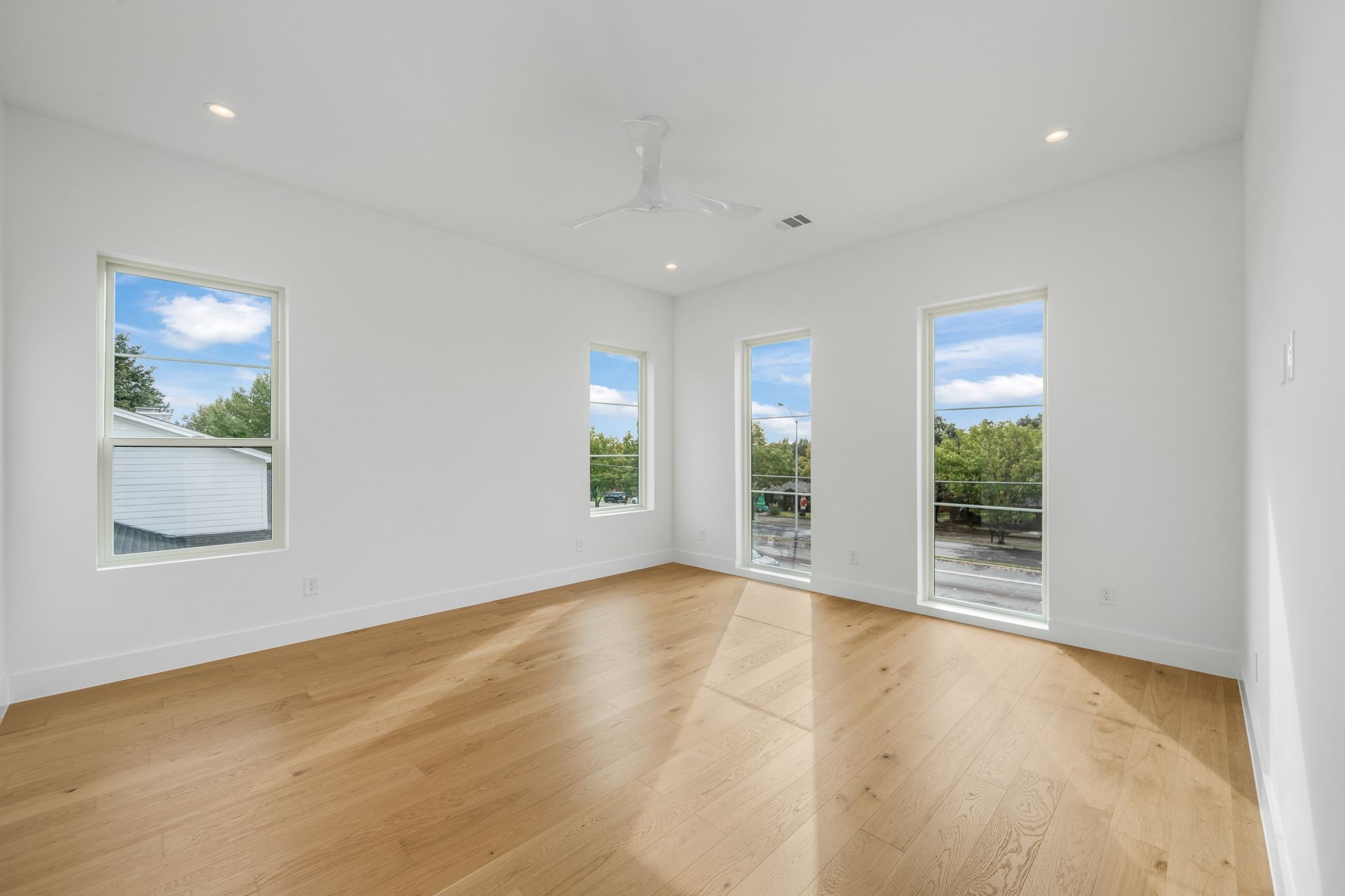 3739 Royal Lane
