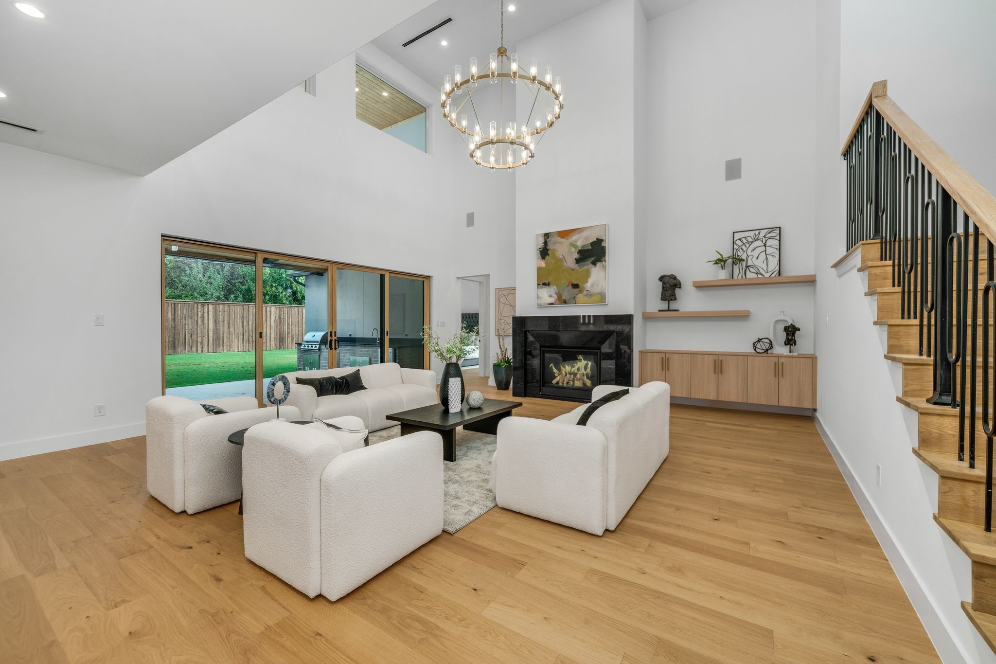 3739 Royal Lane