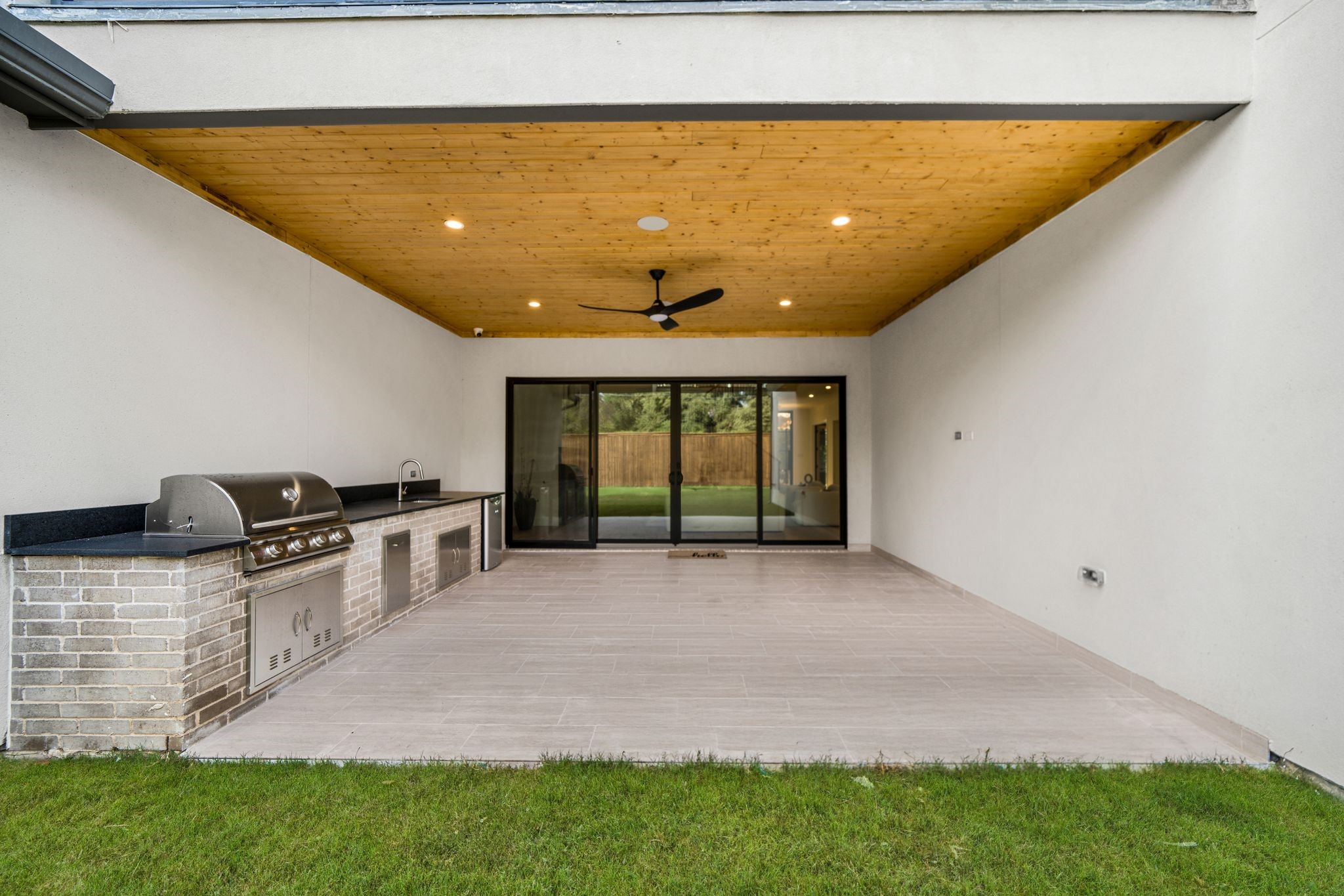3739 Royal Lane