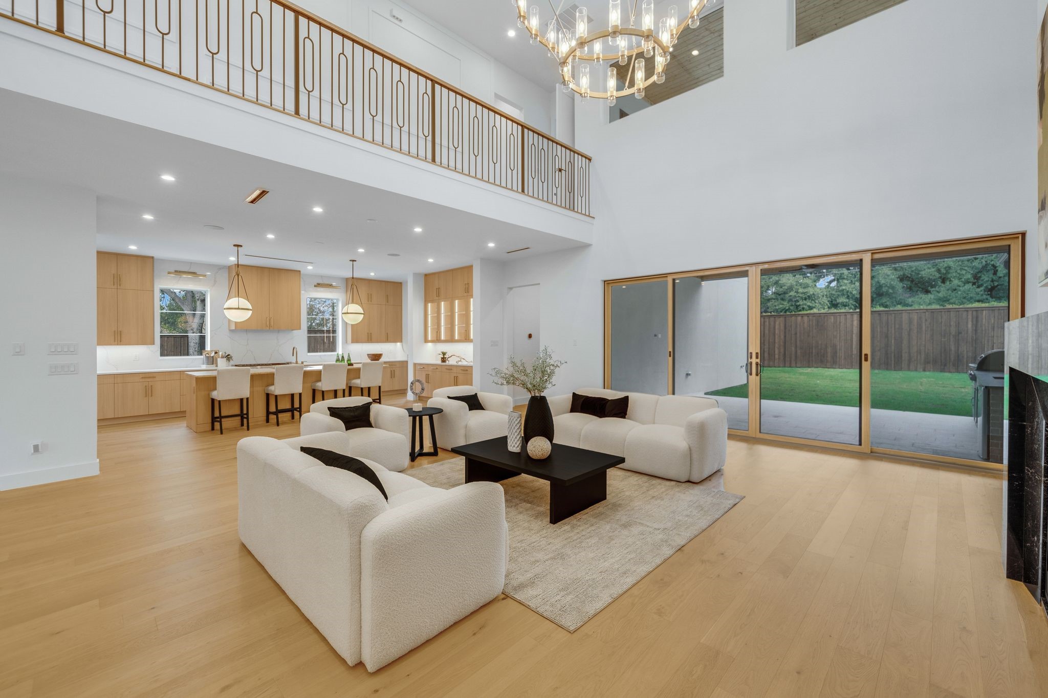 3739 Royal Lane
