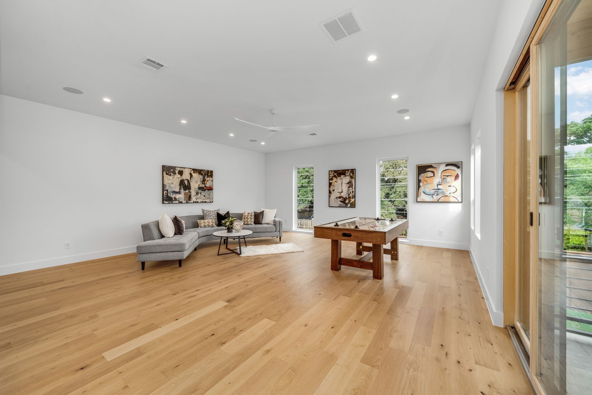 3739 Royal Lane