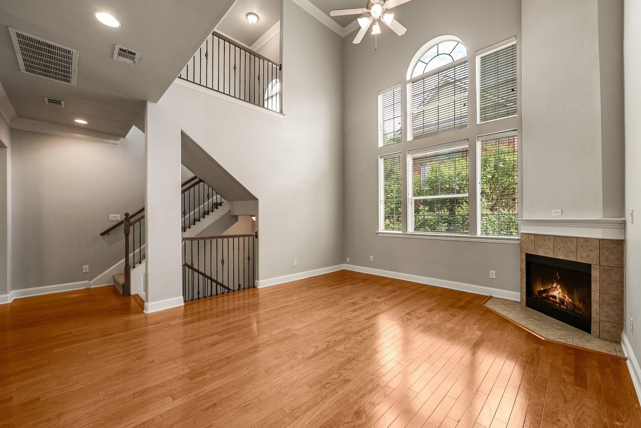 5836 La Vista Drive
