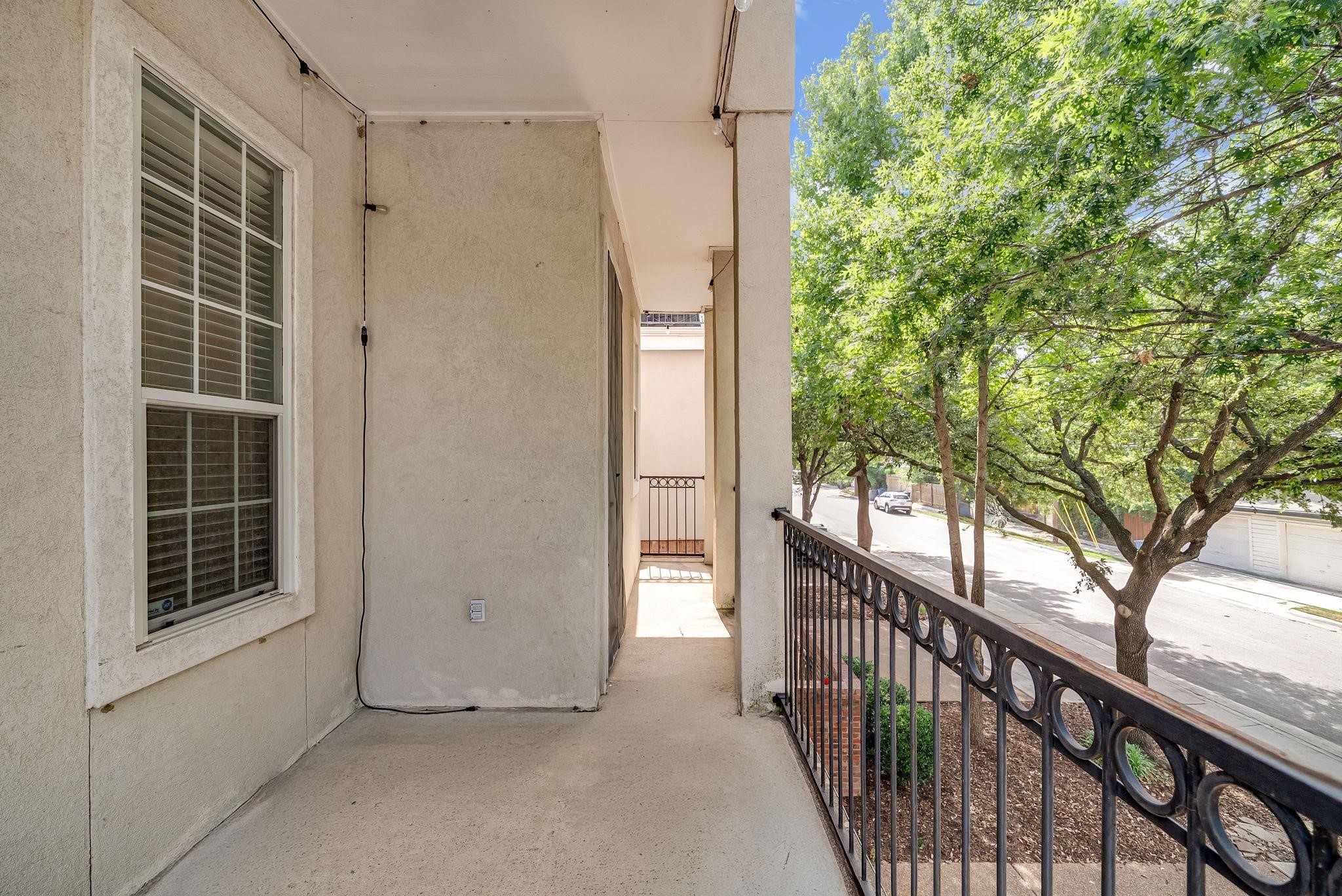 5836 La Vista Drive