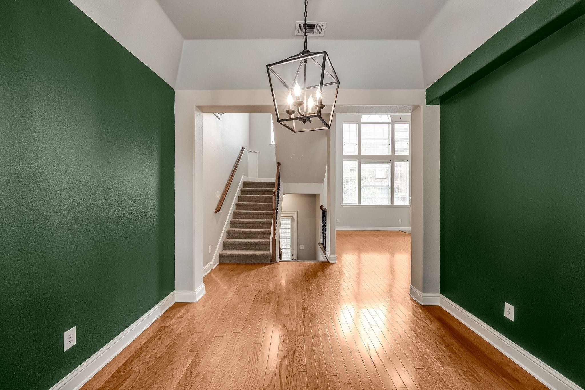 5836 La Vista Drive