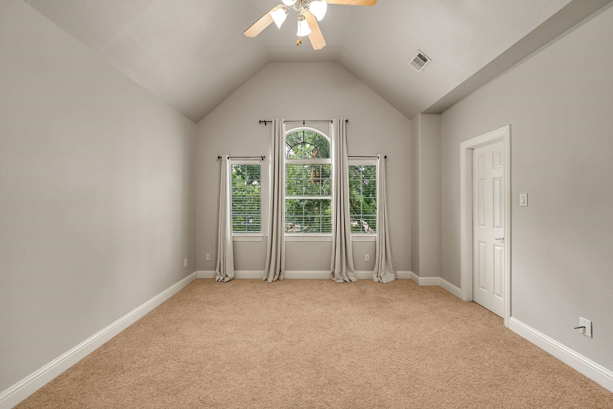 5836 La Vista Drive