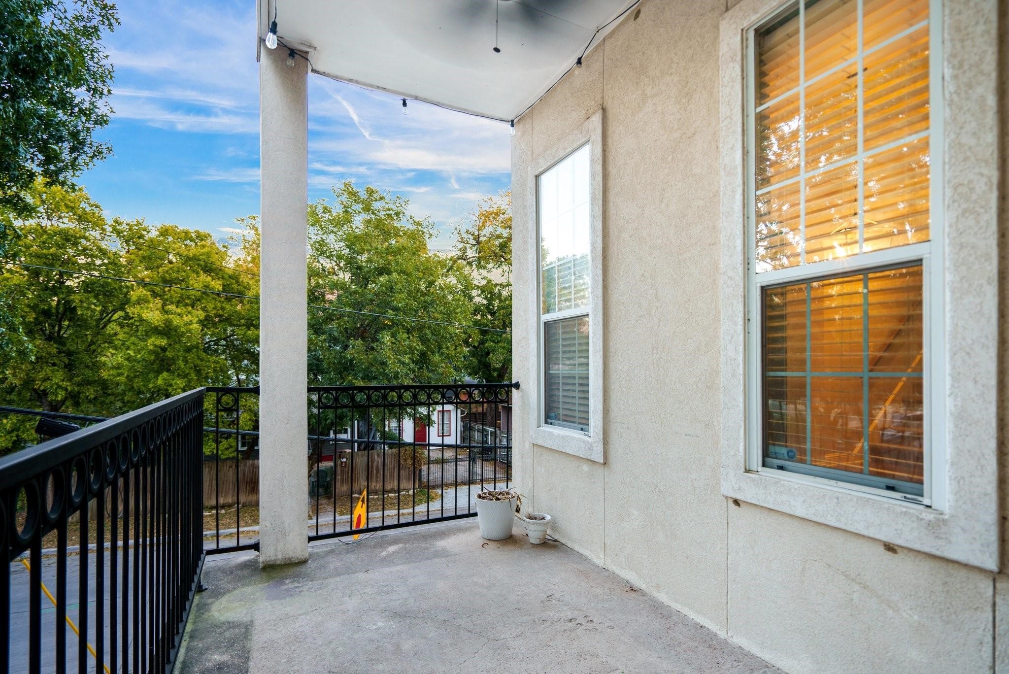 5836 La Vista Drive