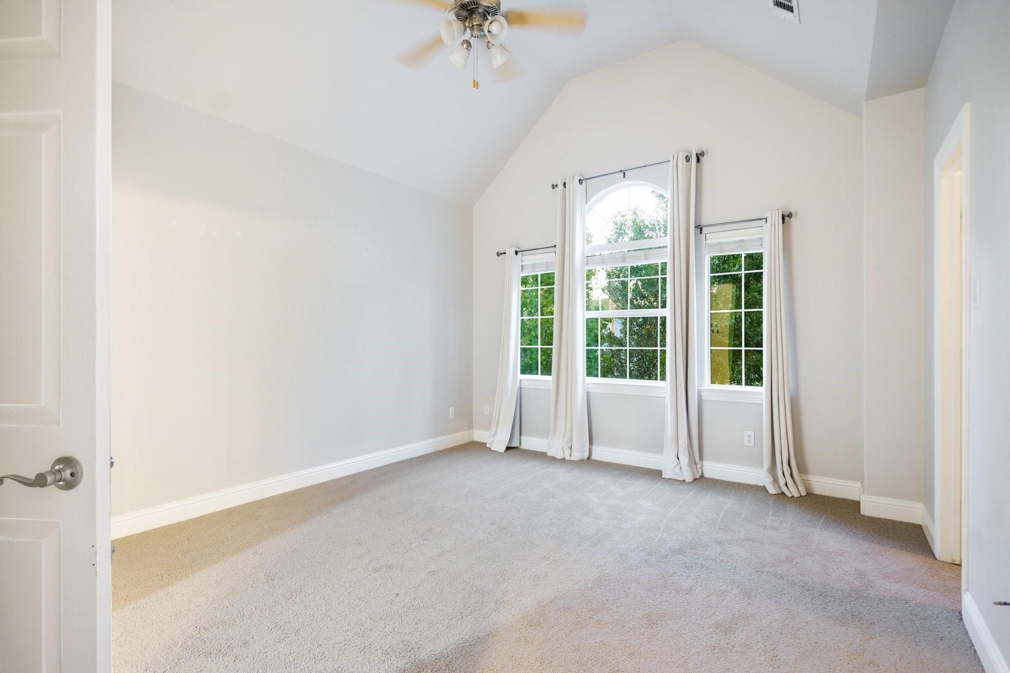 5836 La Vista Drive