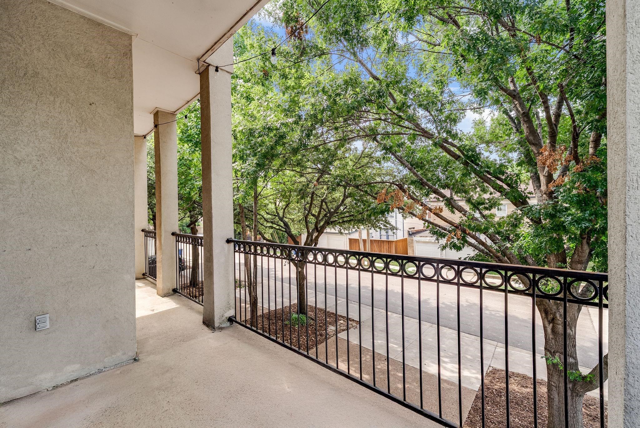 5836 La Vista Drive