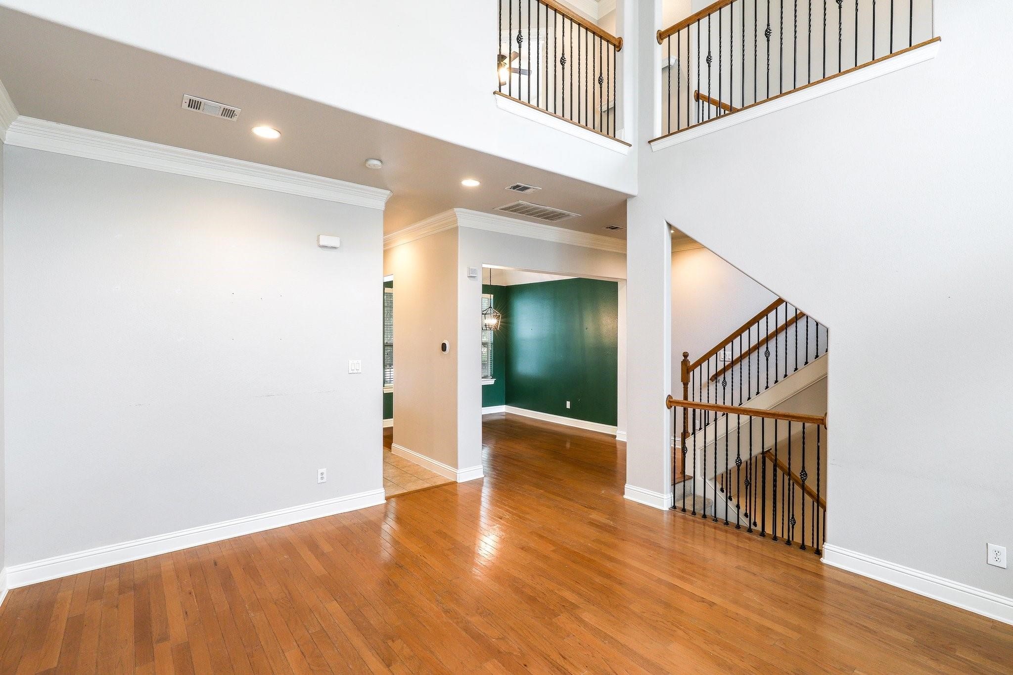 5836 La Vista Drive