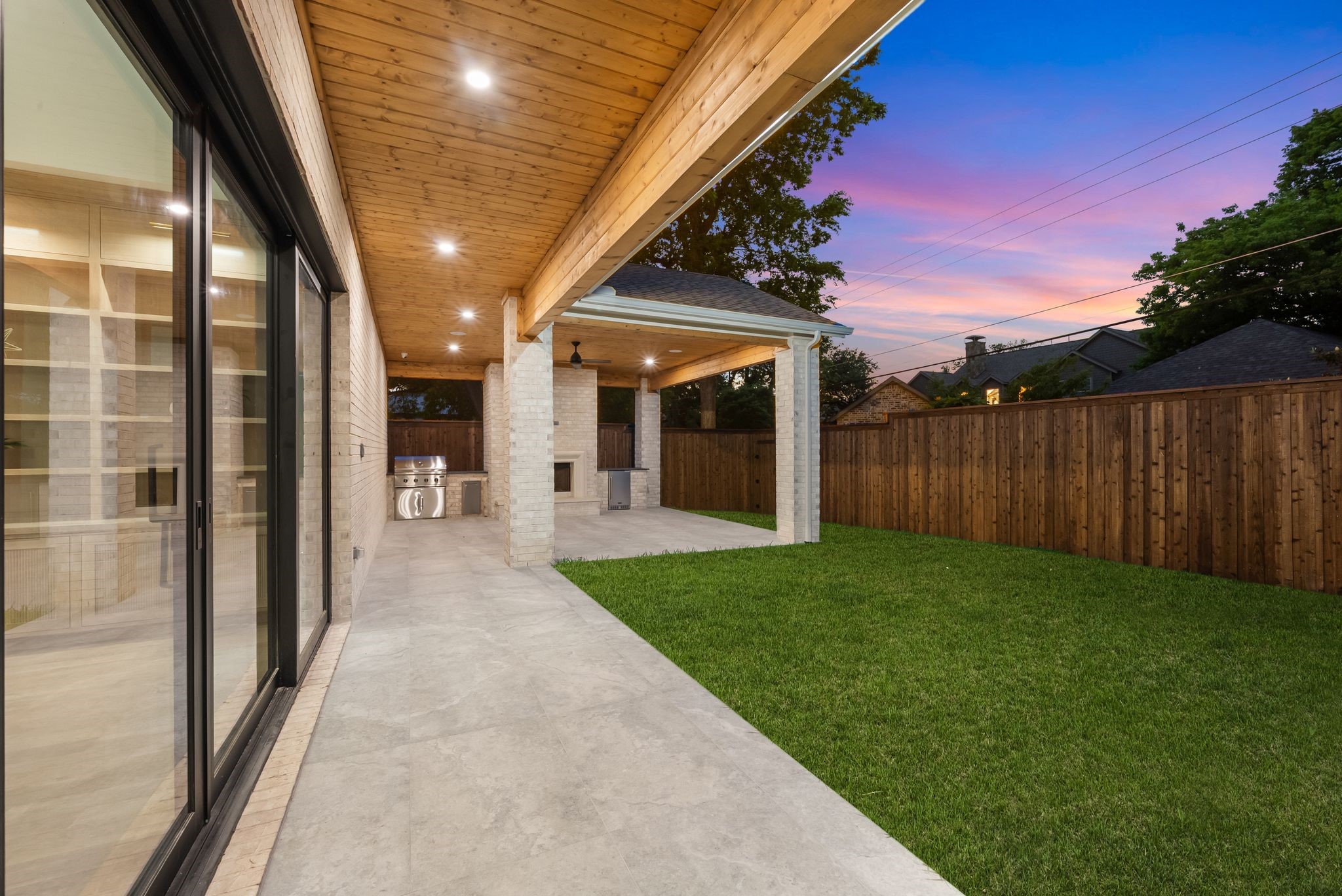 6739 Walnut Hill Lane