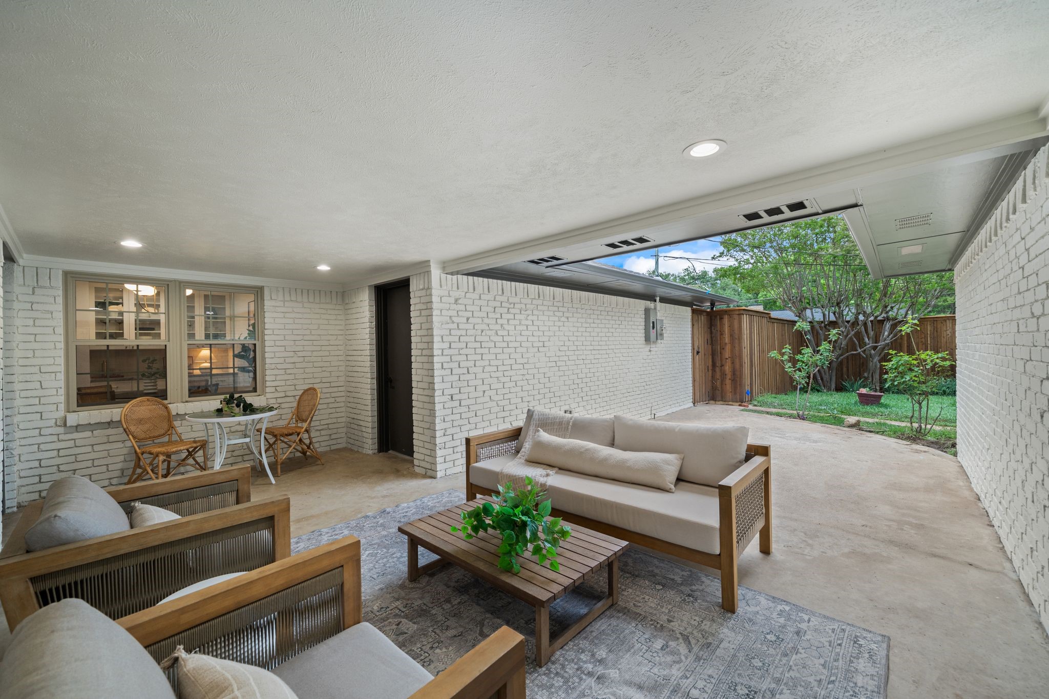 6317 Highgate Lane