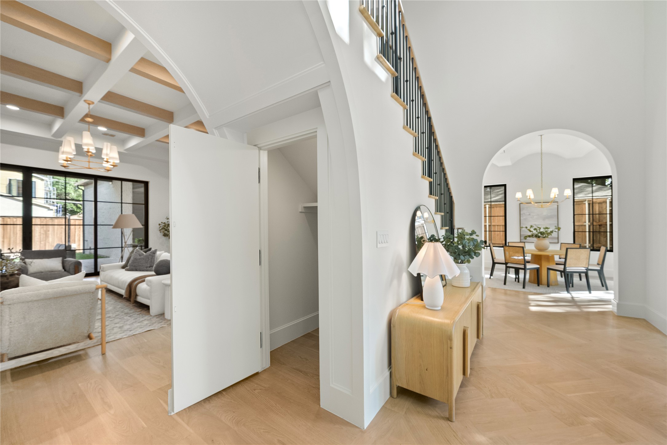 6924 Redstart Lane
