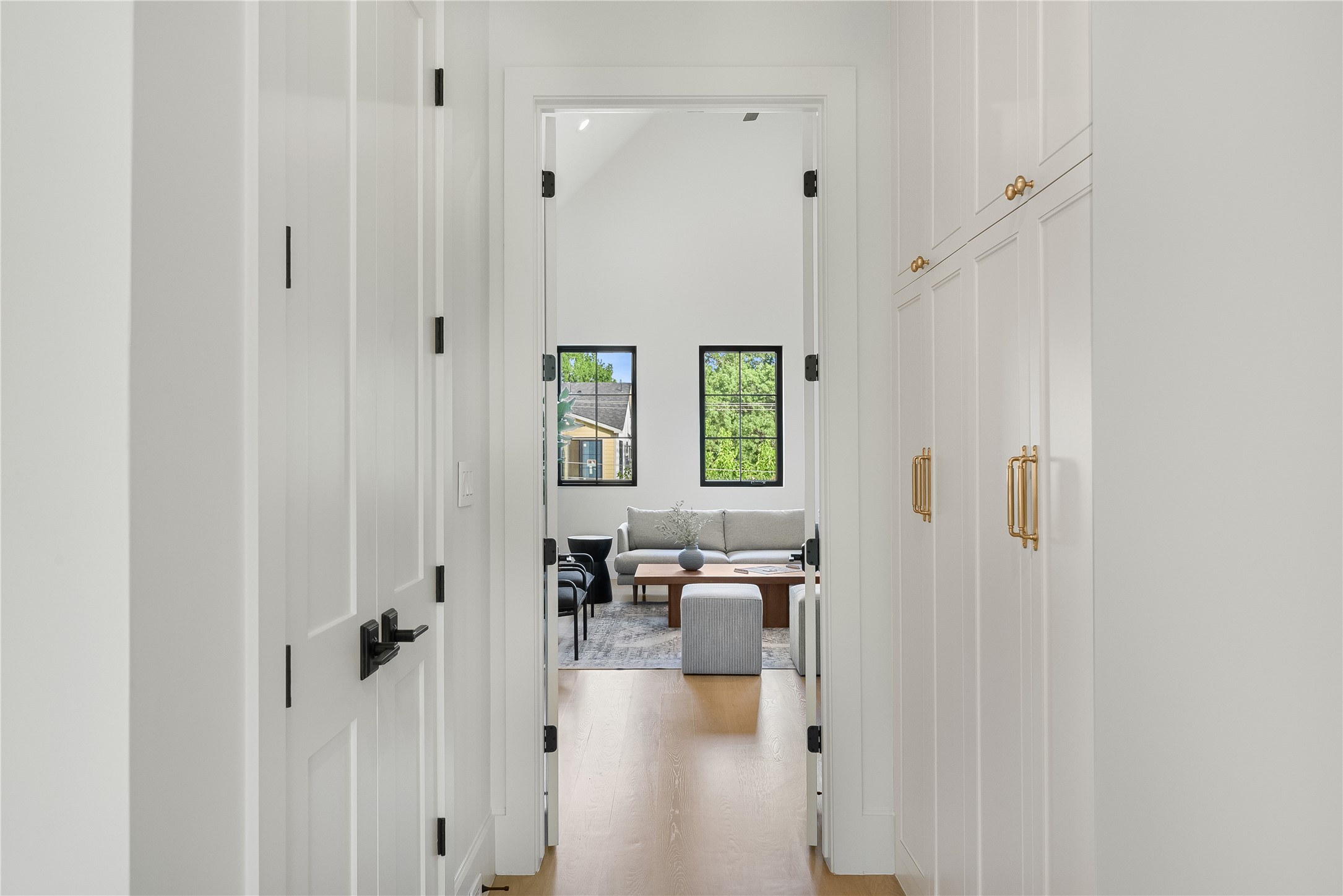 6924 Redstart Lane