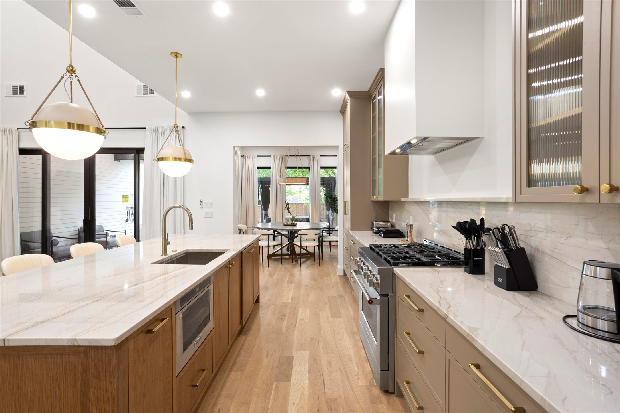 8922 San Benito Way