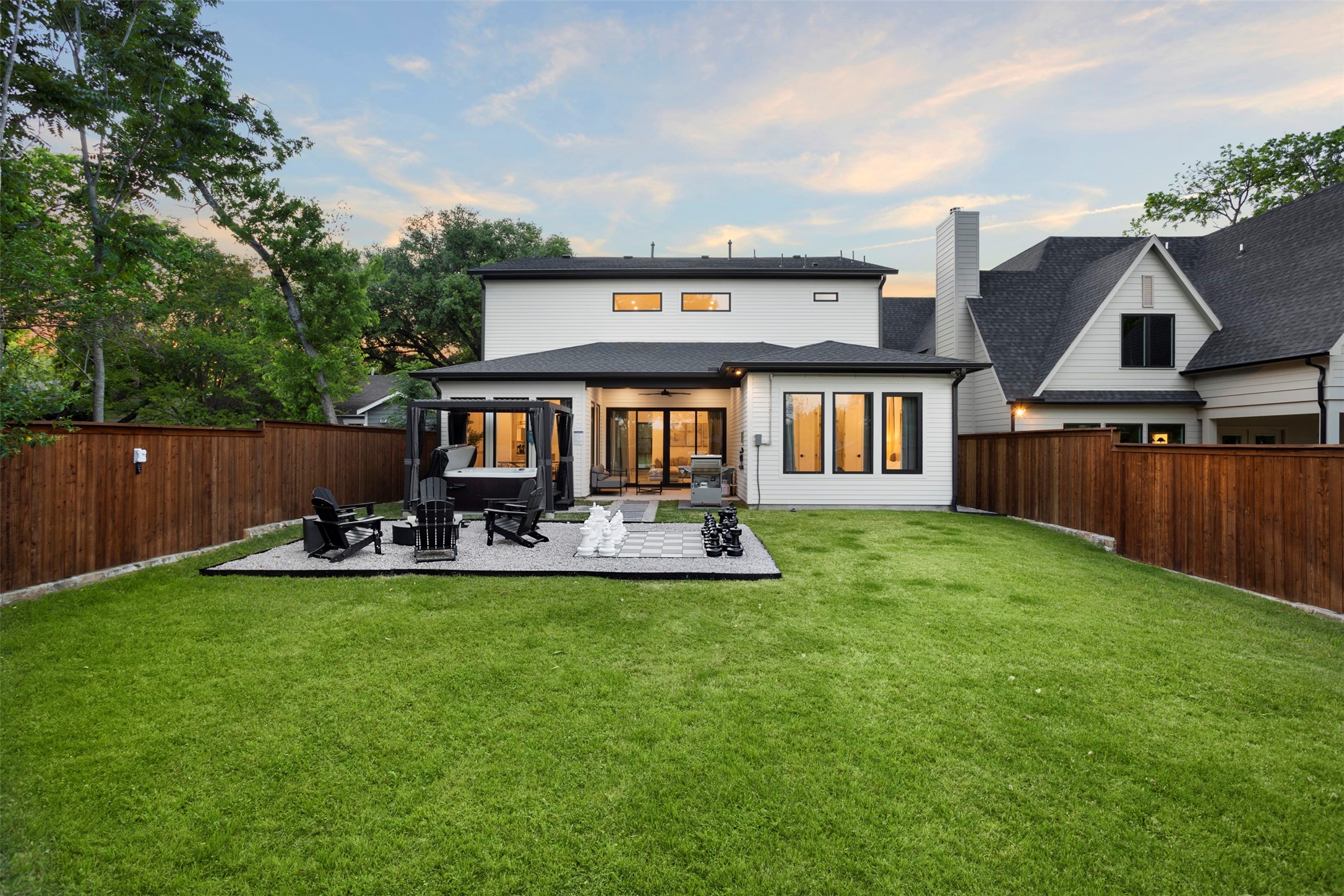 8922 San Benito Way