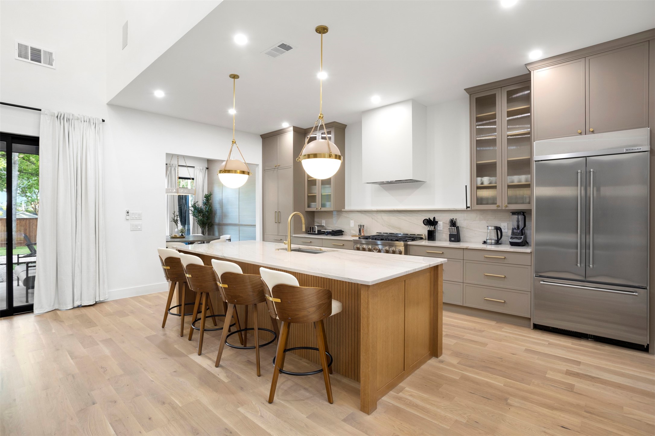 8922 San Benito Way