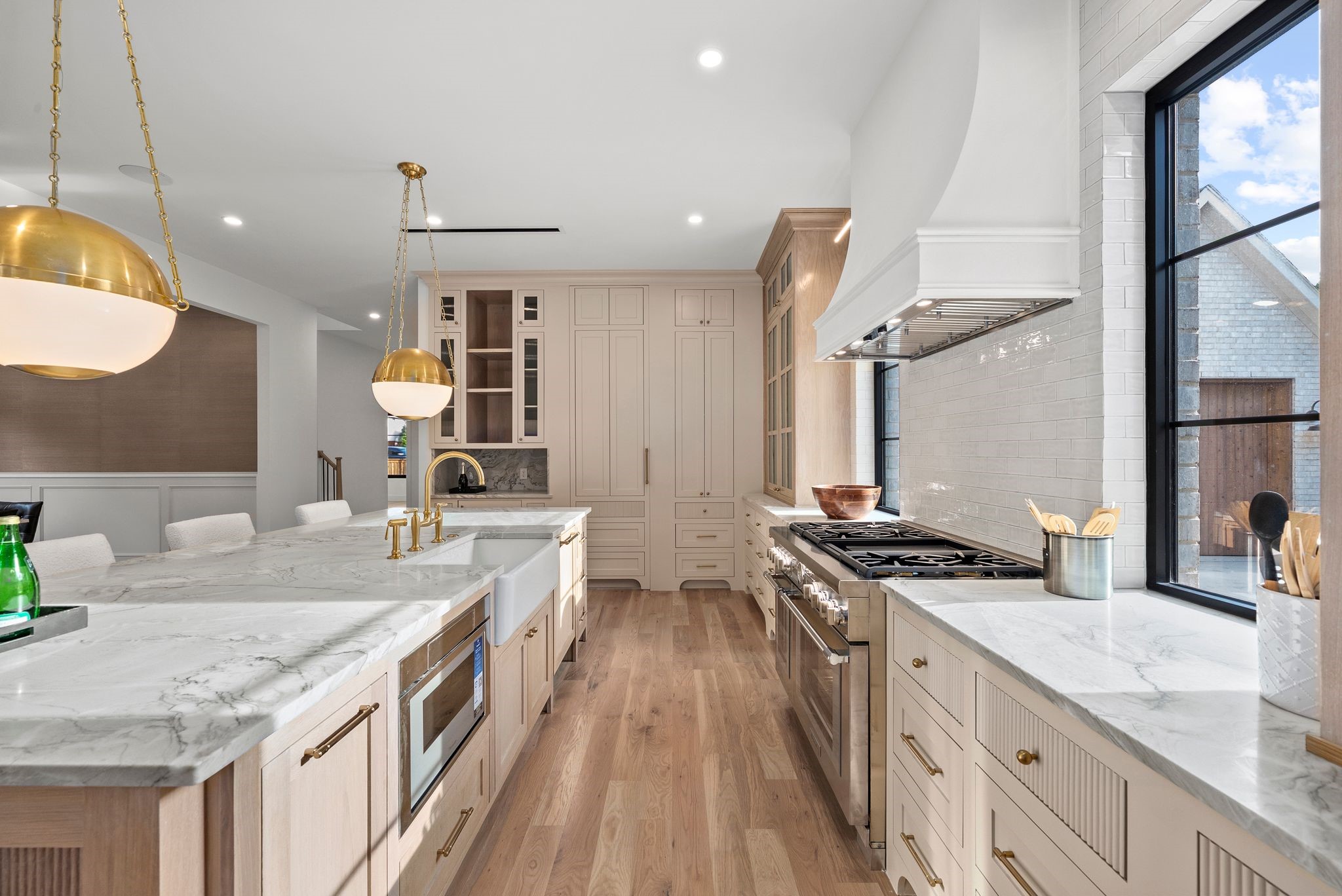 6739 Walnut Hill Lane