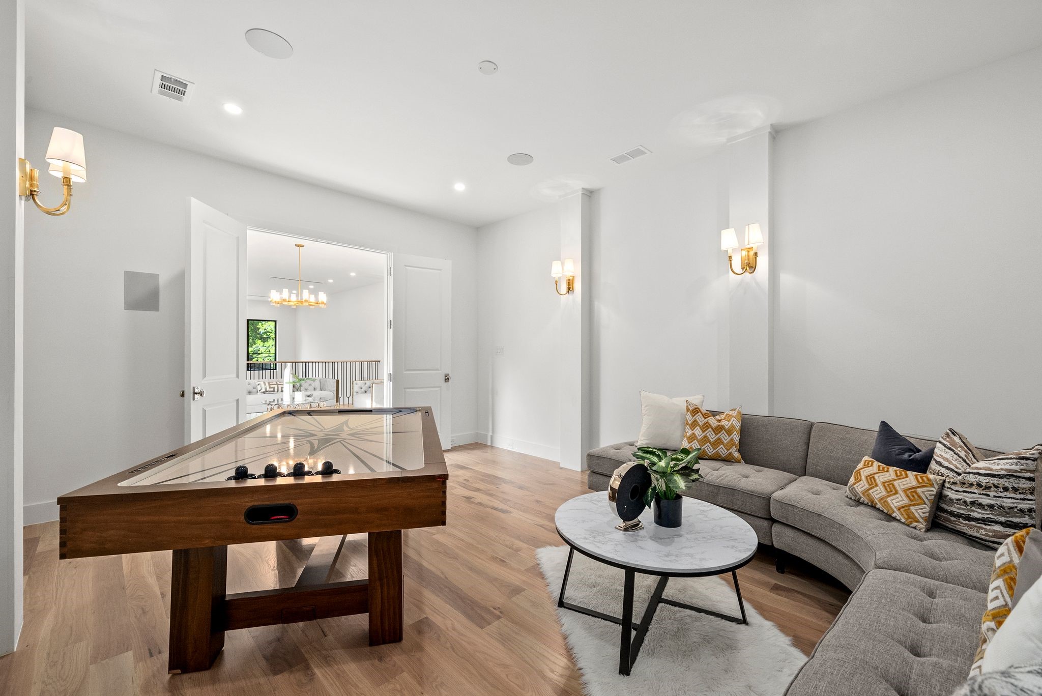 6739 Walnut Hill Lane