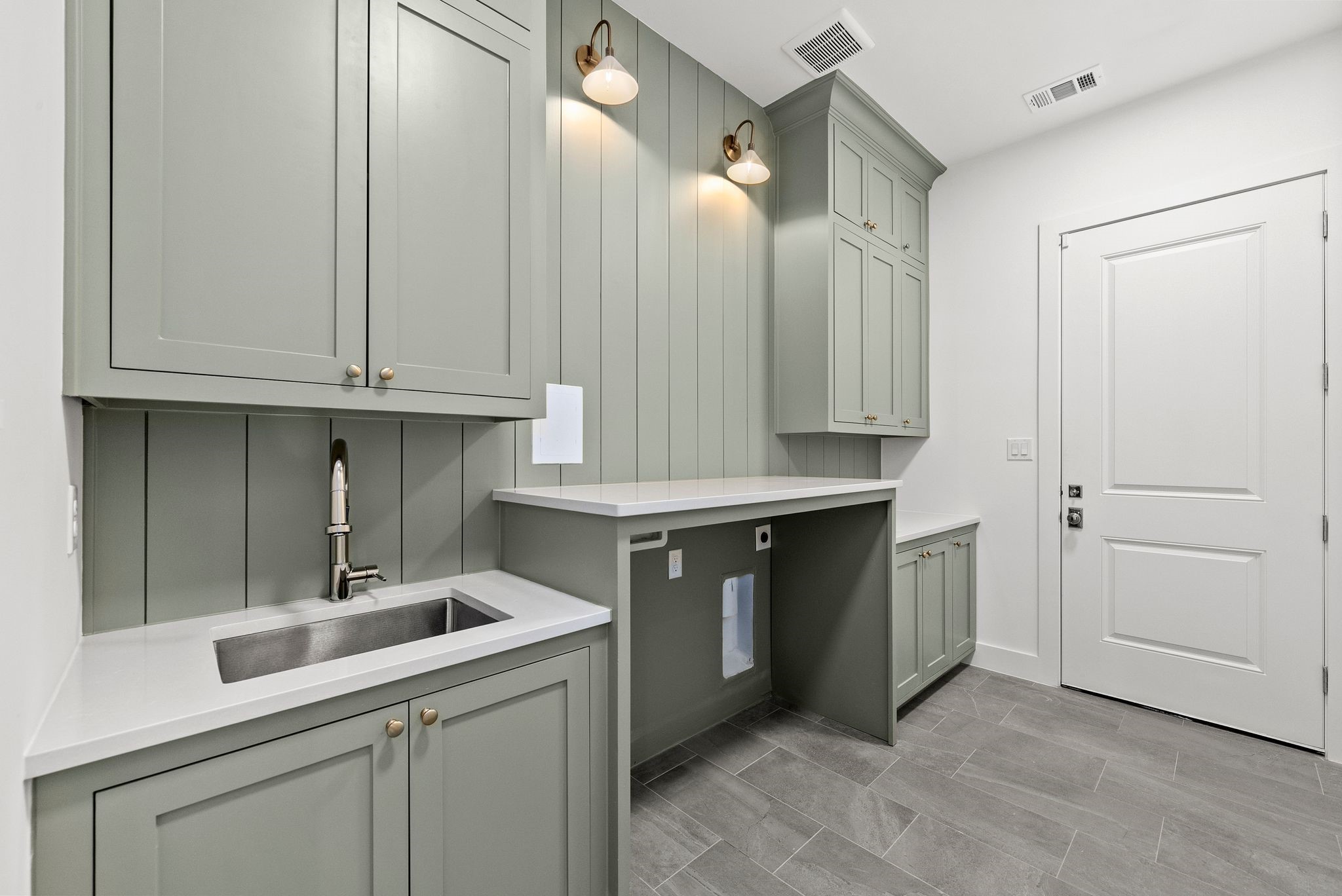 6739 Walnut Hill Lane