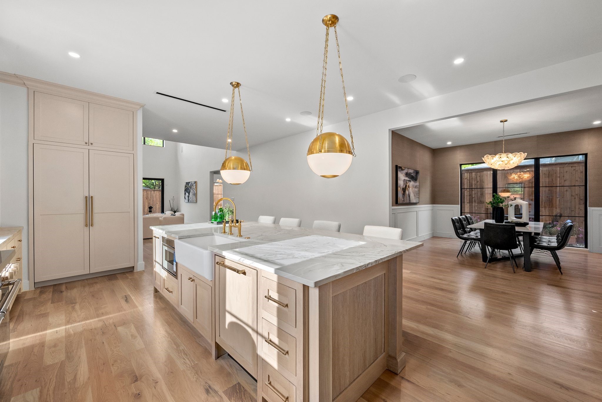 6739 Walnut Hill Lane
