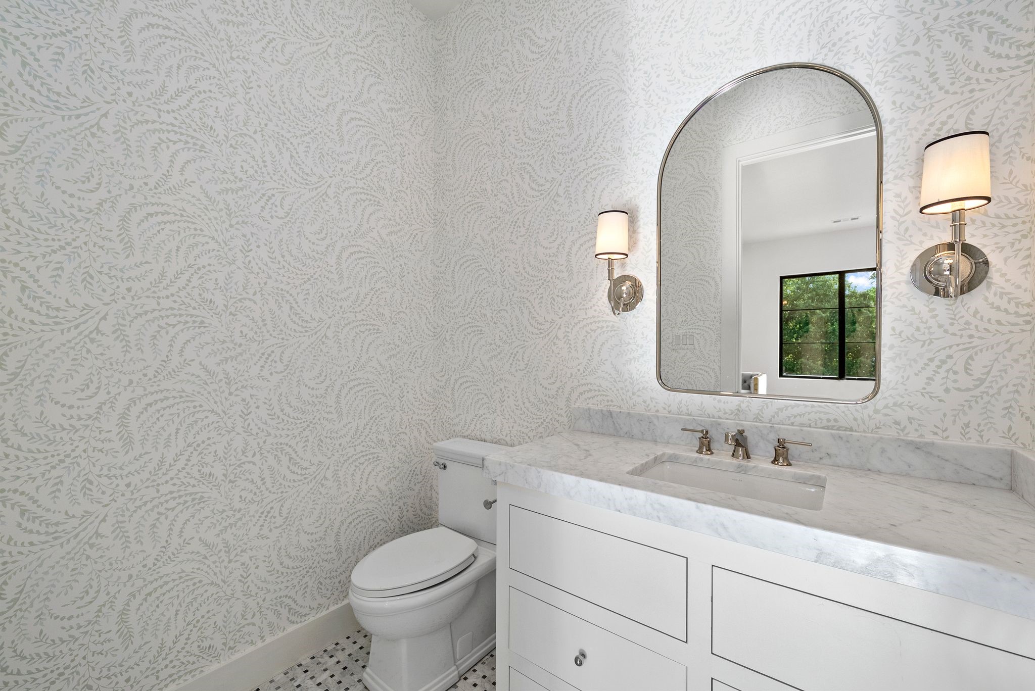 6739 Walnut Hill Lane