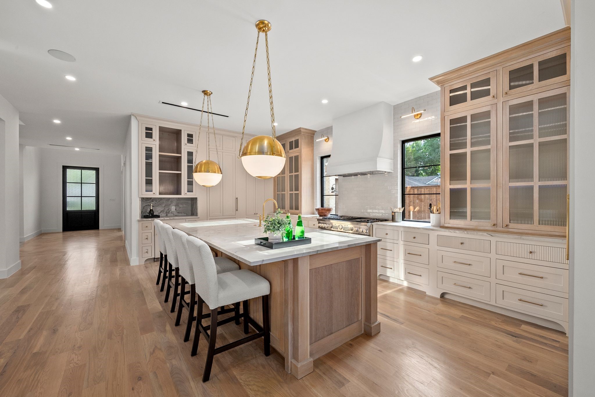6739 Walnut Hill Lane