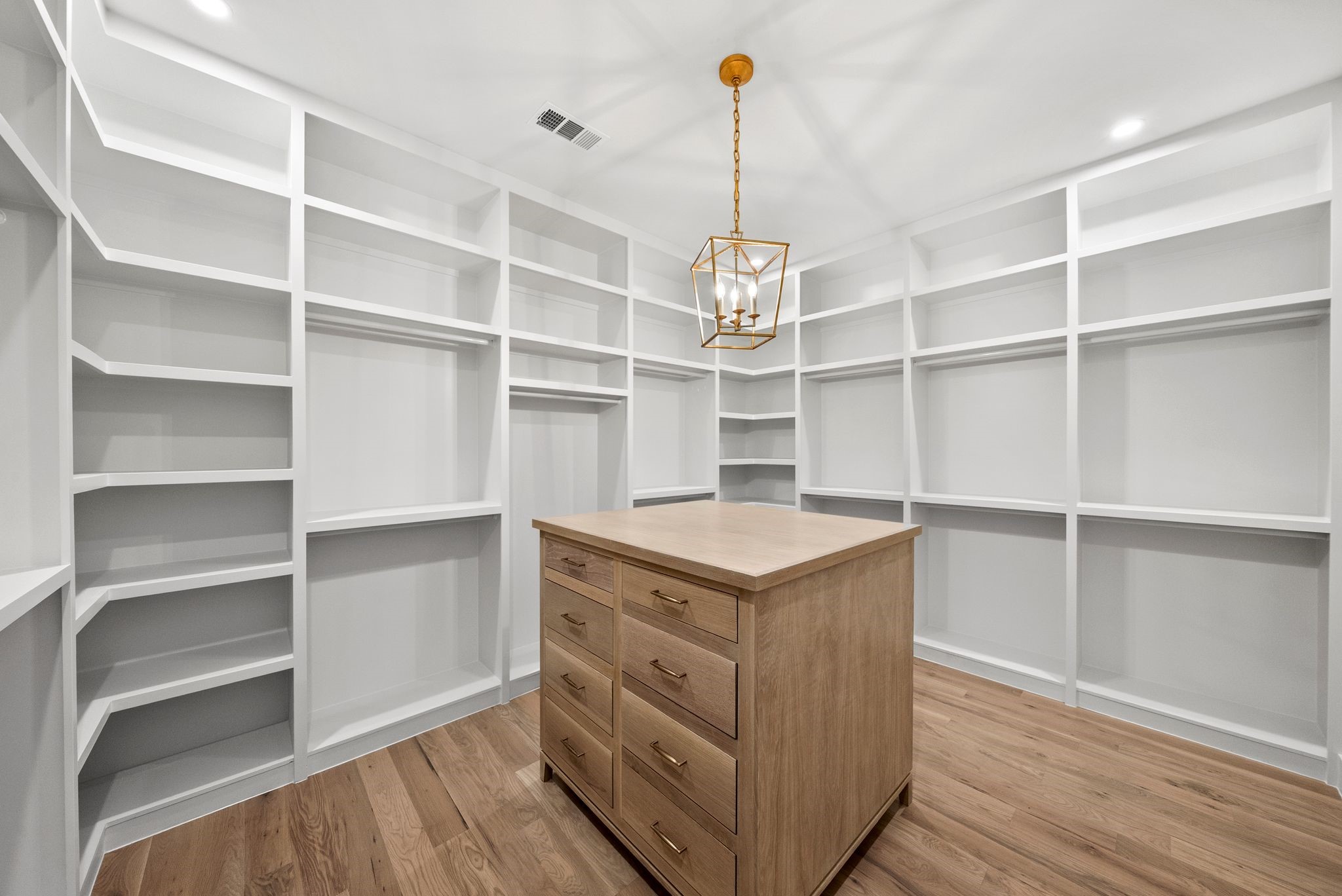 6739 Walnut Hill Lane