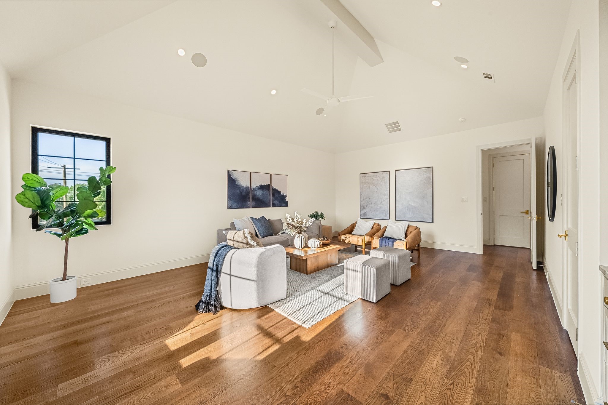 6847 Lakeshore Drive