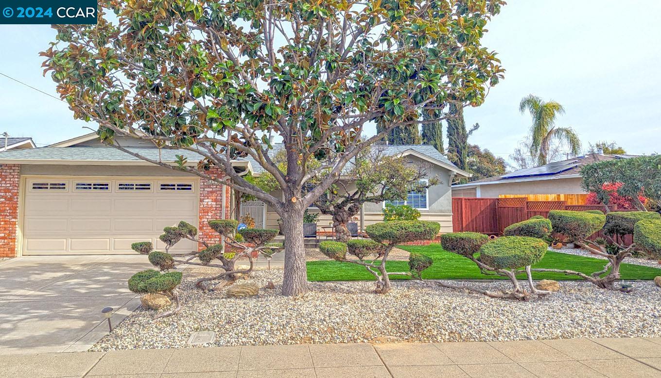 756 Caliente Avenue