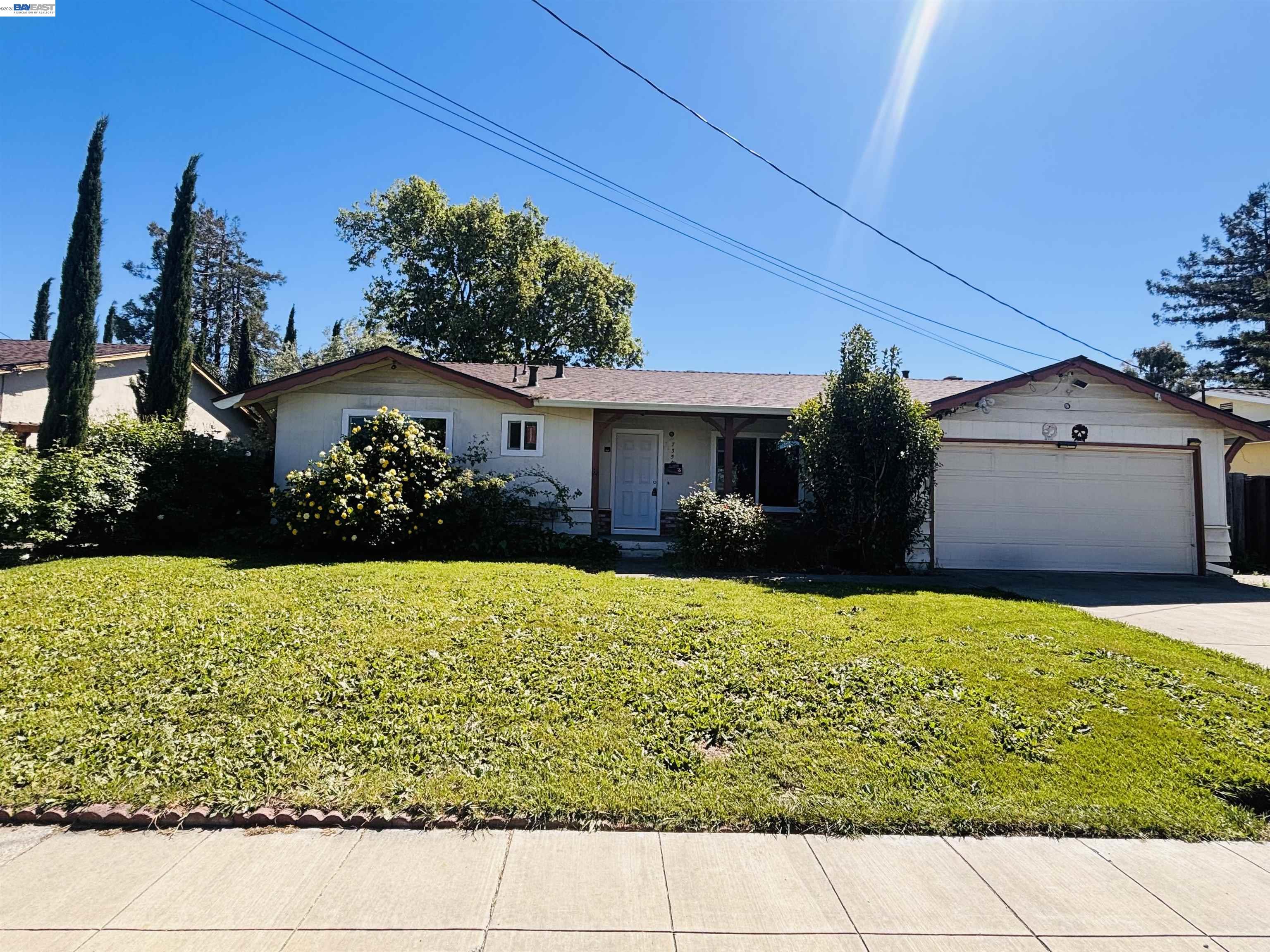 7350 Tamarack Dr