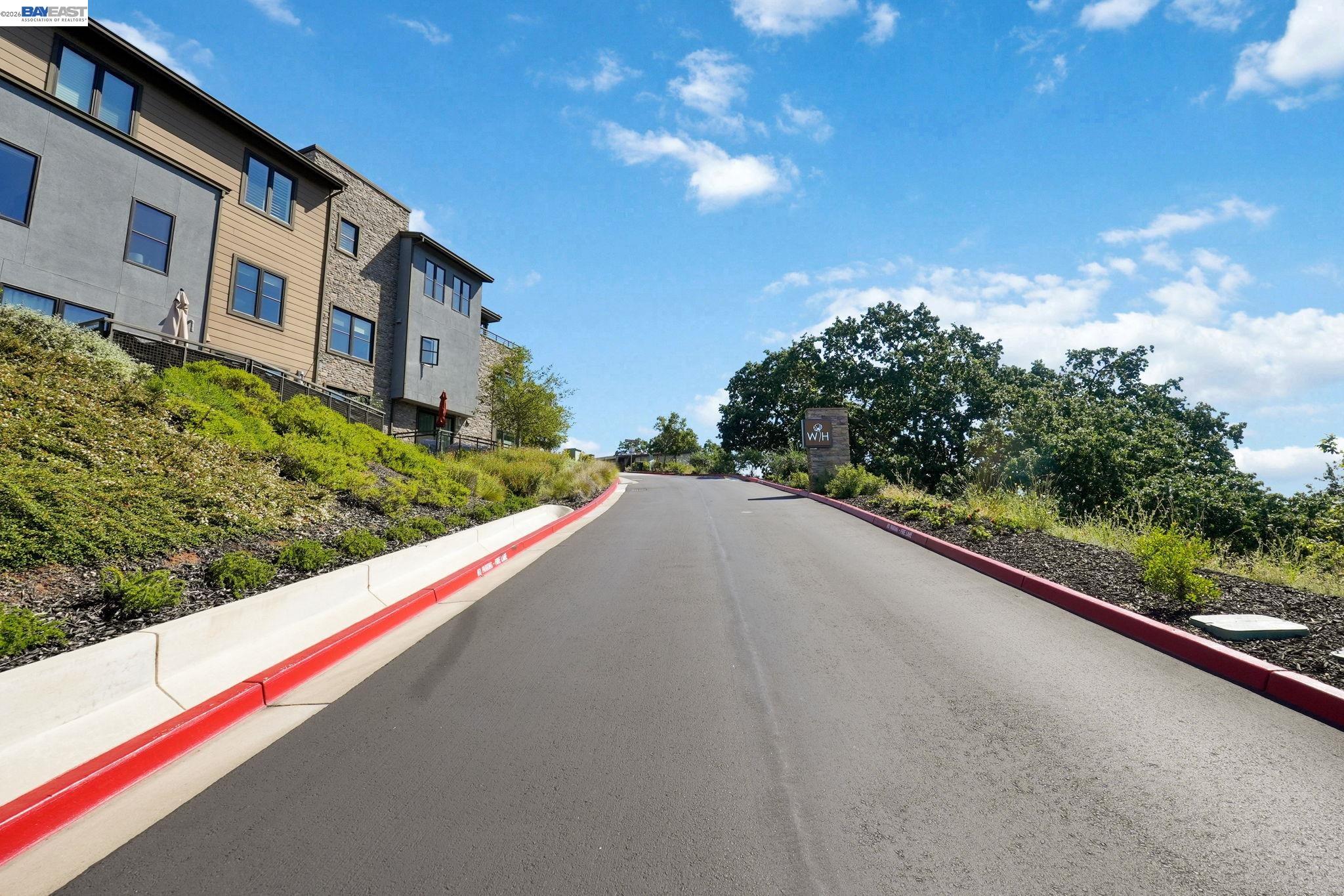 80 Woodbury Highlands Pl # 10